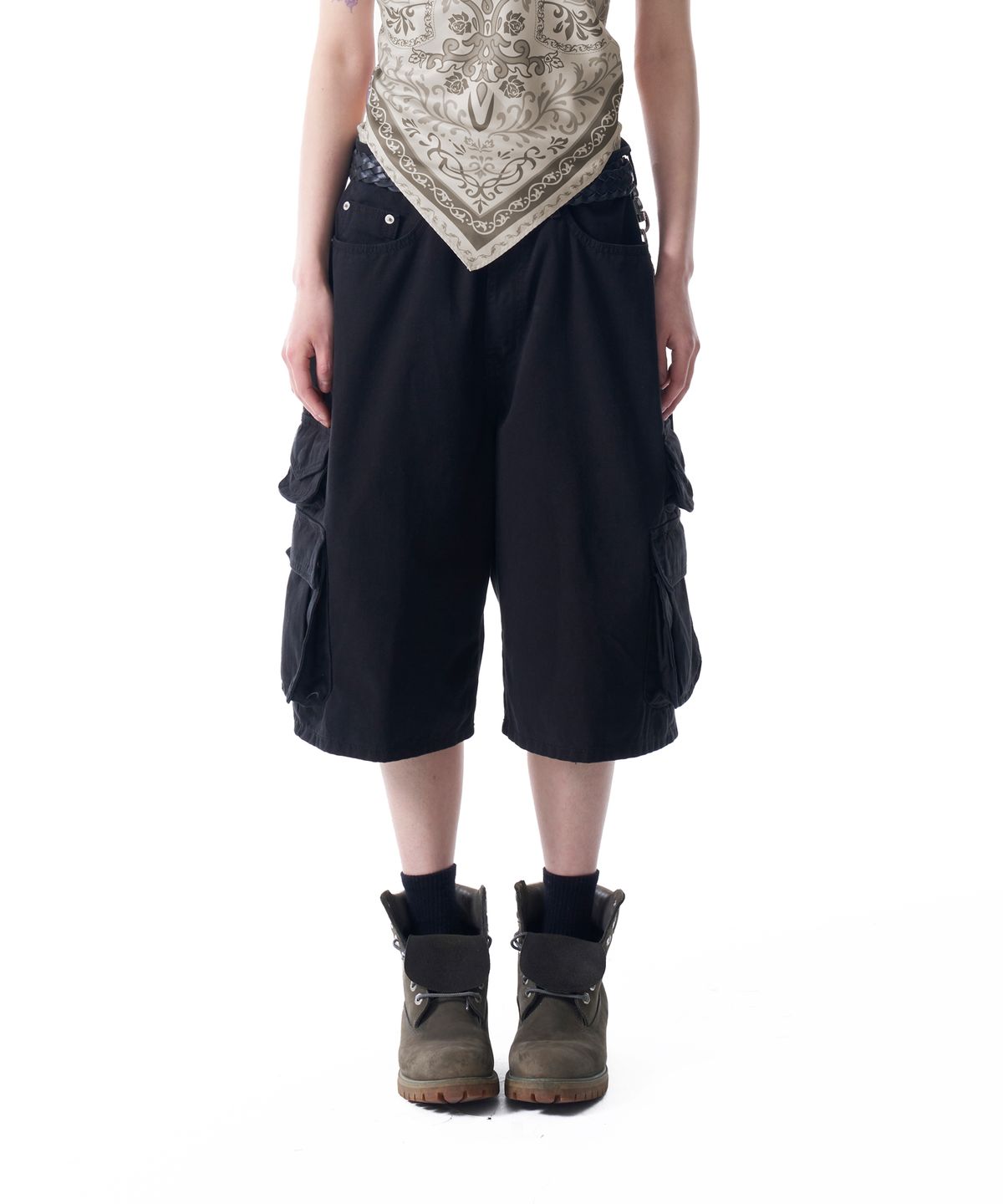 아캄(AAKAM) Cotton Bermuda Cargo Pants (Black)
