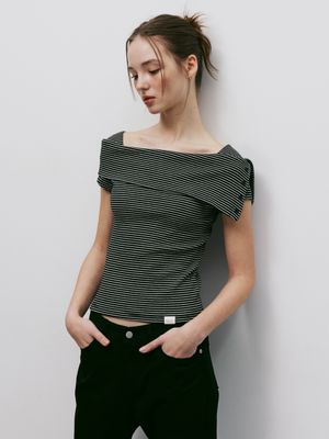 스트라이프 오프숄더 숏슬리브 티셔츠 (블랙)