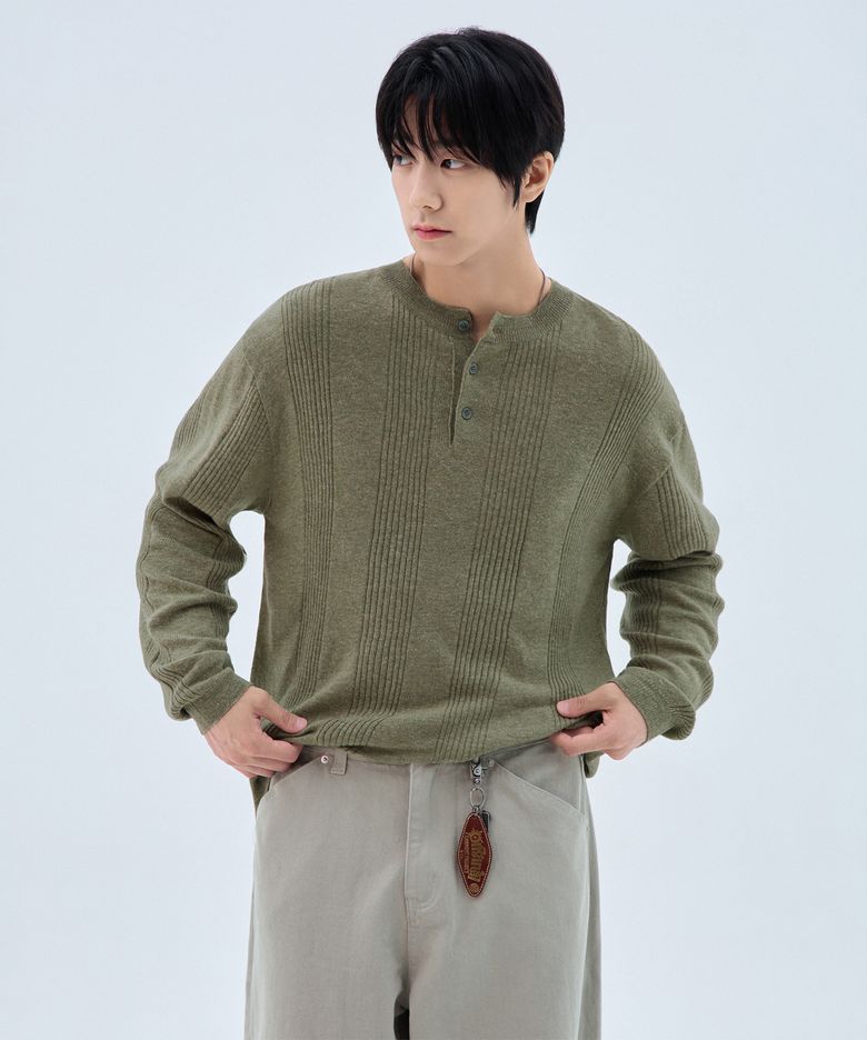 [DELUXE] 린넨 멀티 헨리 라운드 긴팔 니트 DLX1524 (3 COLOR)