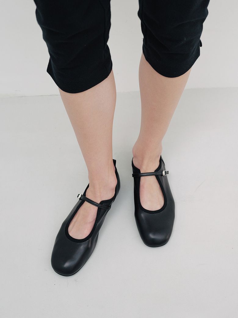 EMMA FLAT [C5S09BK]