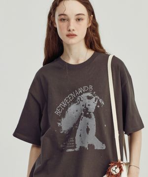 별 헤는 밤 오버사이즈 티셔츠 [차콜]