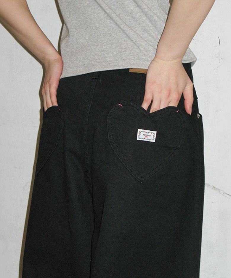 BACK HEART STITCH POCKET DENIM PANTS BLACK