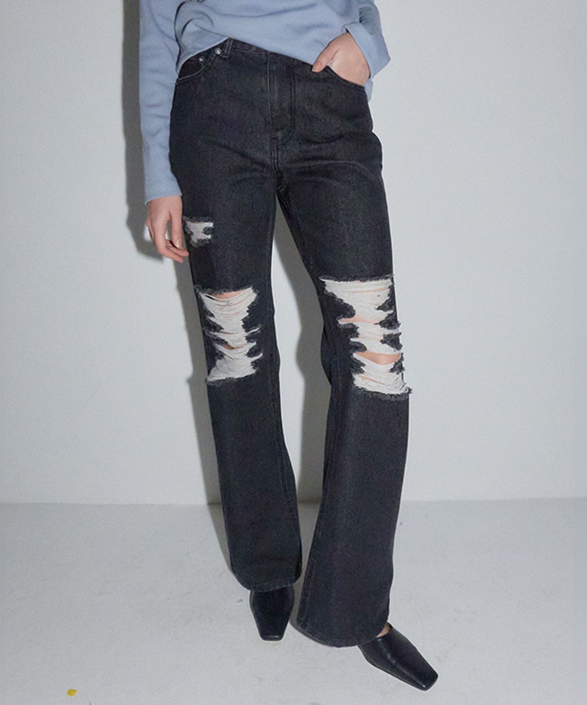 론론(RONRON) DAMAGE BOOTSCUT DENIM PANTS BLACK