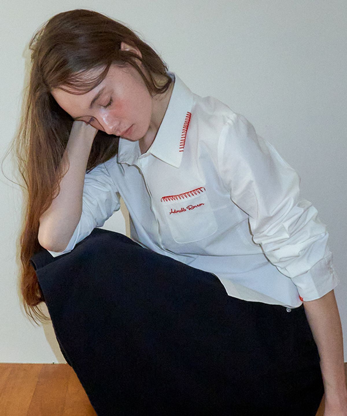 론론(RONRON) CONTRAST HAND STITCH POINT SLIM FIT SHIRT WHITE