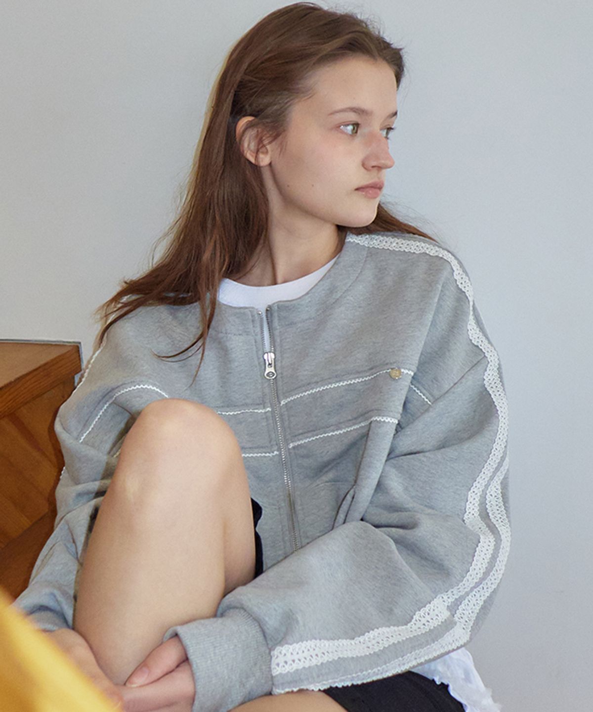 론론(RONRON) LINE TORCHON SWEAT ZIP UP GREY
