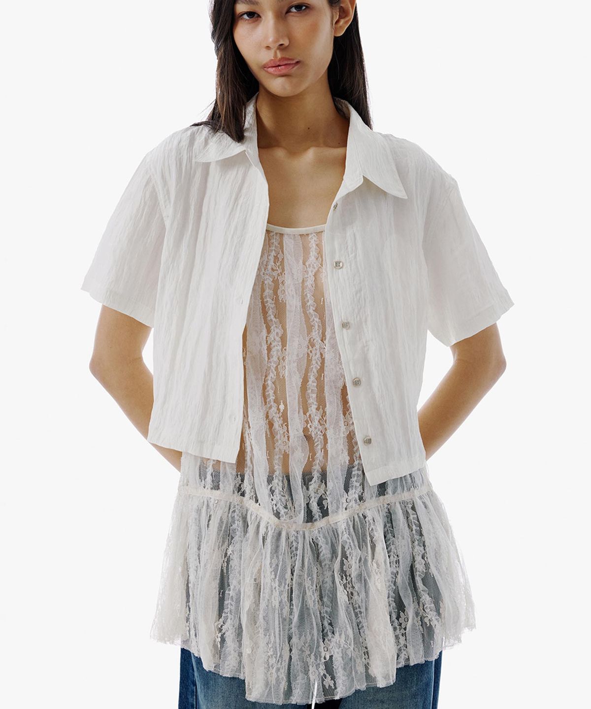 커렌트(CURRENT) SOLID STRAP DETAIL CROP SHIRT [IVORY]