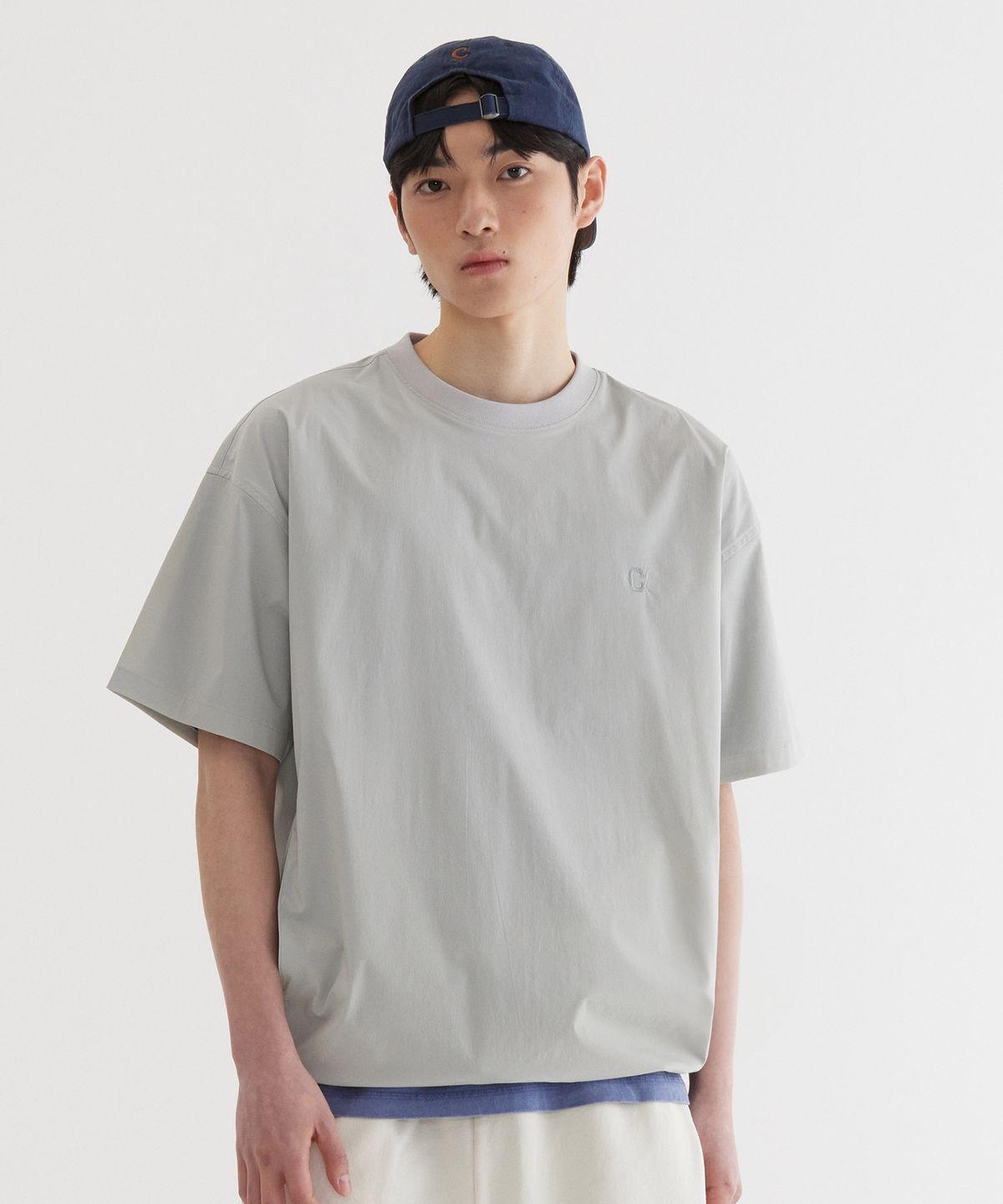 커버낫(COVERNAT) 테크 나일론 베이직 티셔츠 Light Gray