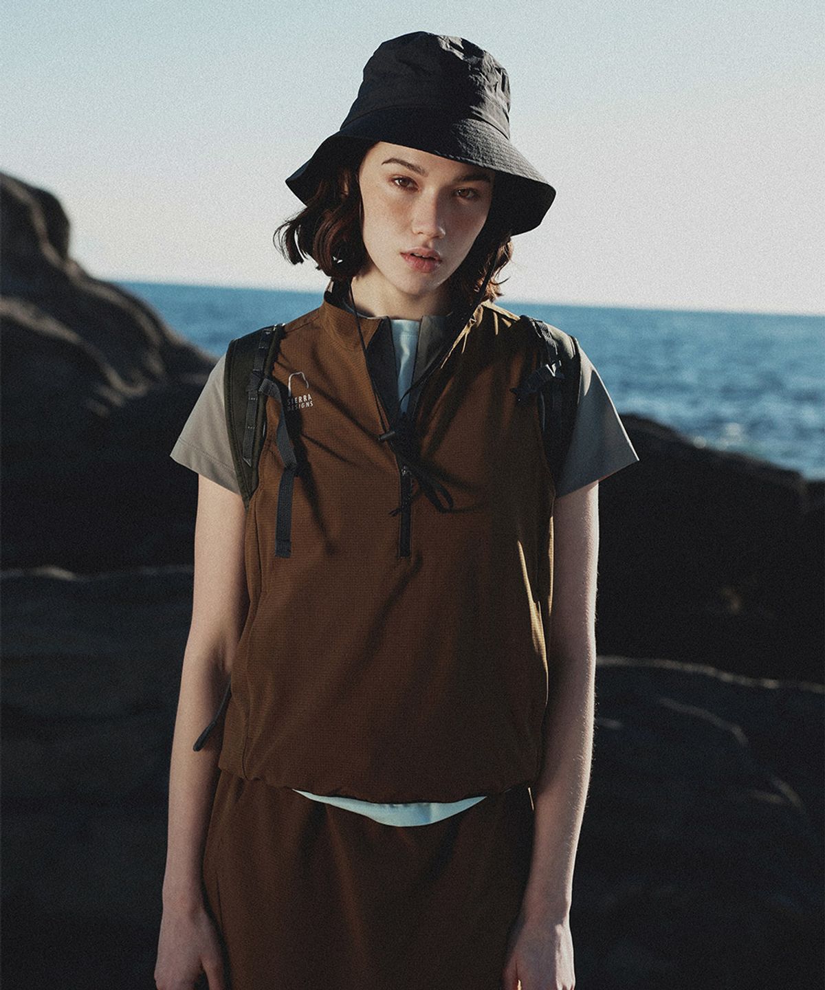 시에라디자인(SIERRA DESIGNS) W) 님버스(NIMBUS) 에어닷 반집업 베스트 KHAKI
