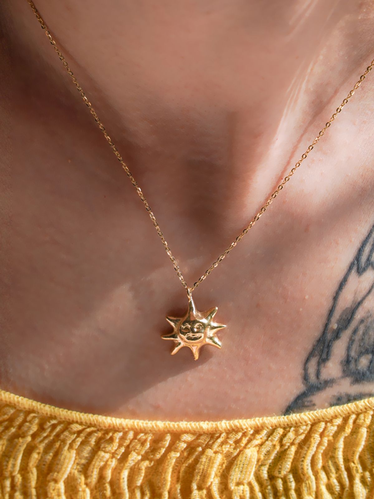 오버그레이(OVERGREY) Baby Apollo Necklace - Gold