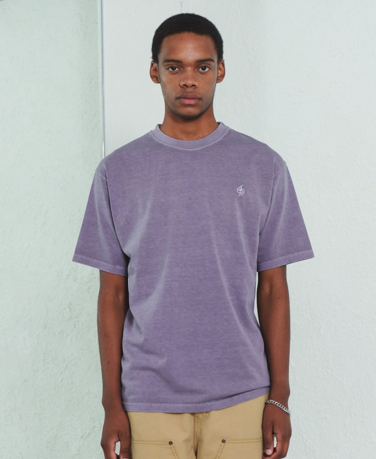 바쥬비쥬(BAJOO BIJOO) LOGO PIGMENT T-SHIRT [PURPLE]
