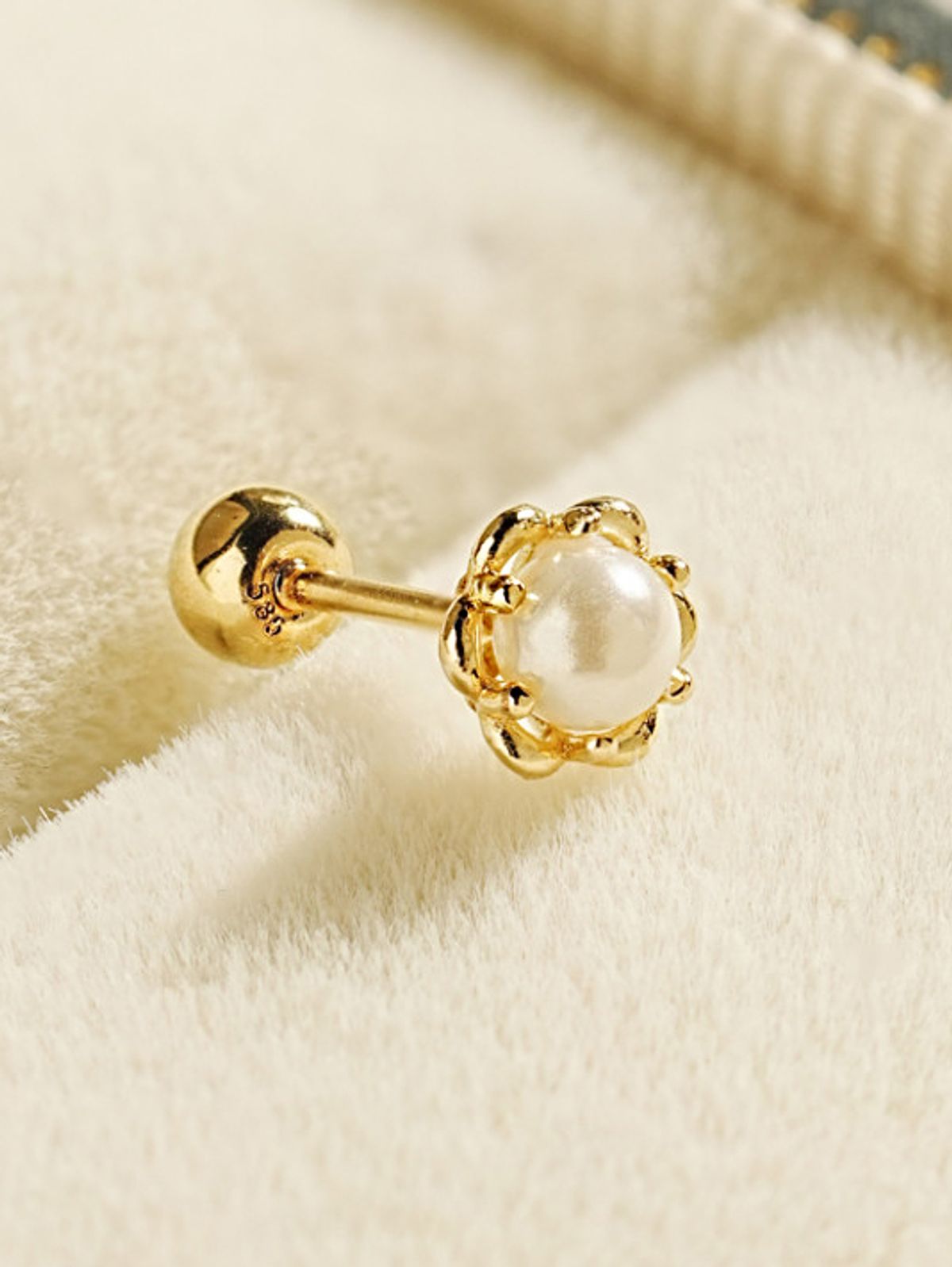 미니멀피어싱(MINIMALPIERCING) 14K 크리미 진주 피어싱 귀걸이