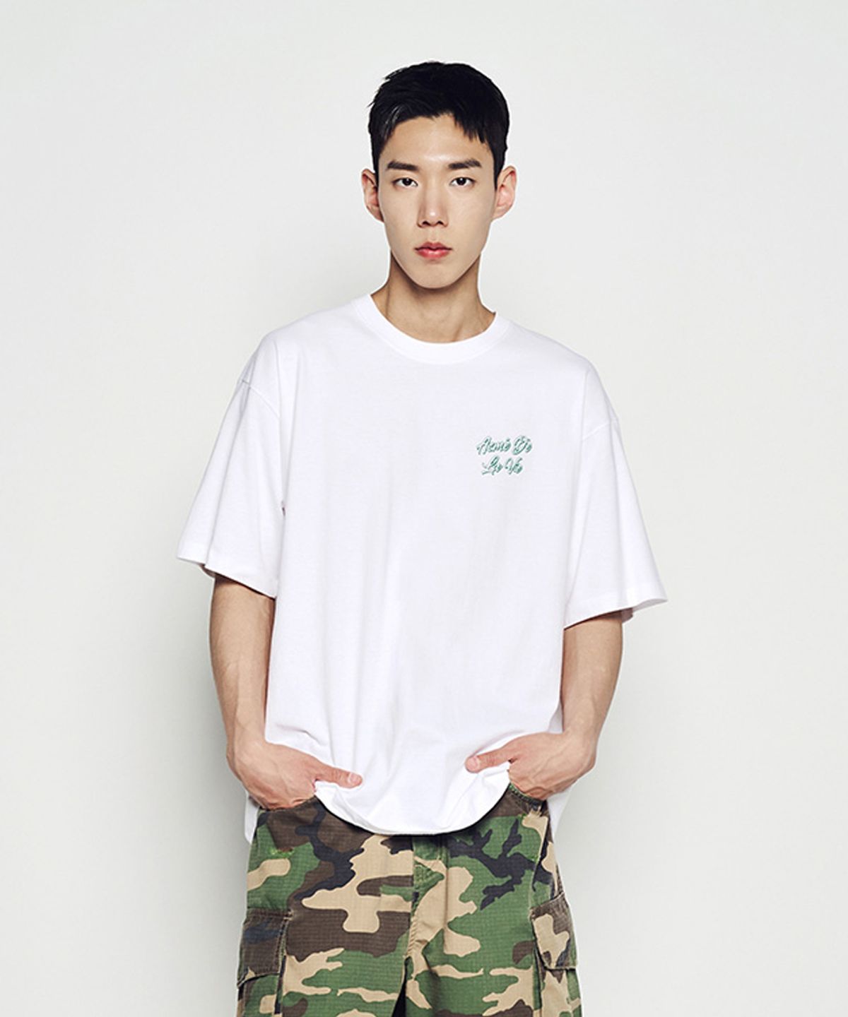 아크메드라비(ACME DE LA VIE) OUTLINE SCRIPT LOGO SHORT SLEEVE T-SHIRT (4COLOR)