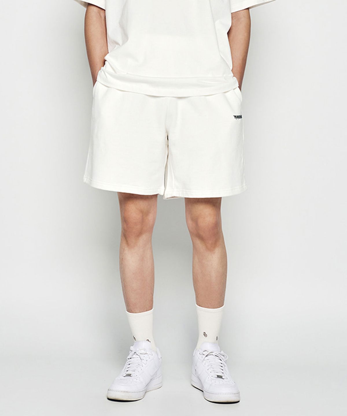 아크메드라비(ACME DE LA VIE) BLADE LOGO SHORT PANTS