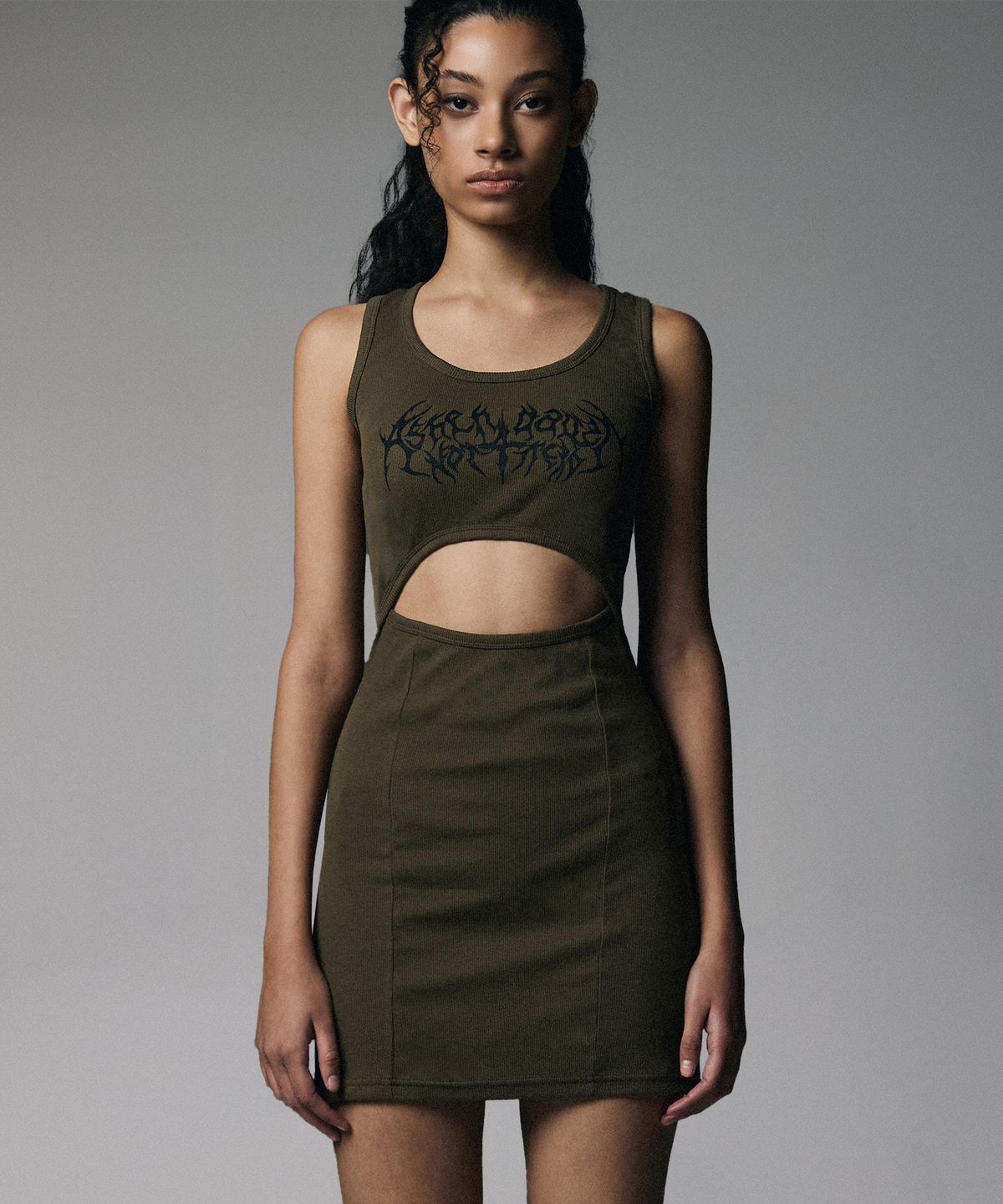 낫포너드(NOT4NERD) W Ashen Dawn Thorn Logo Mini Dress - Khaki