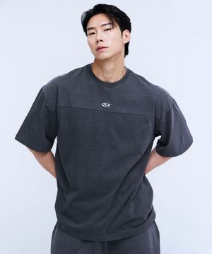 실버 로고 패널 오버핏 티셔츠 (PIGMENT)