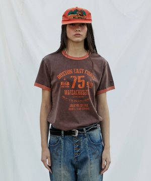 레터링 포인트 빈티지 그래픽 링거 반팔티 브라운_FR2KT09U