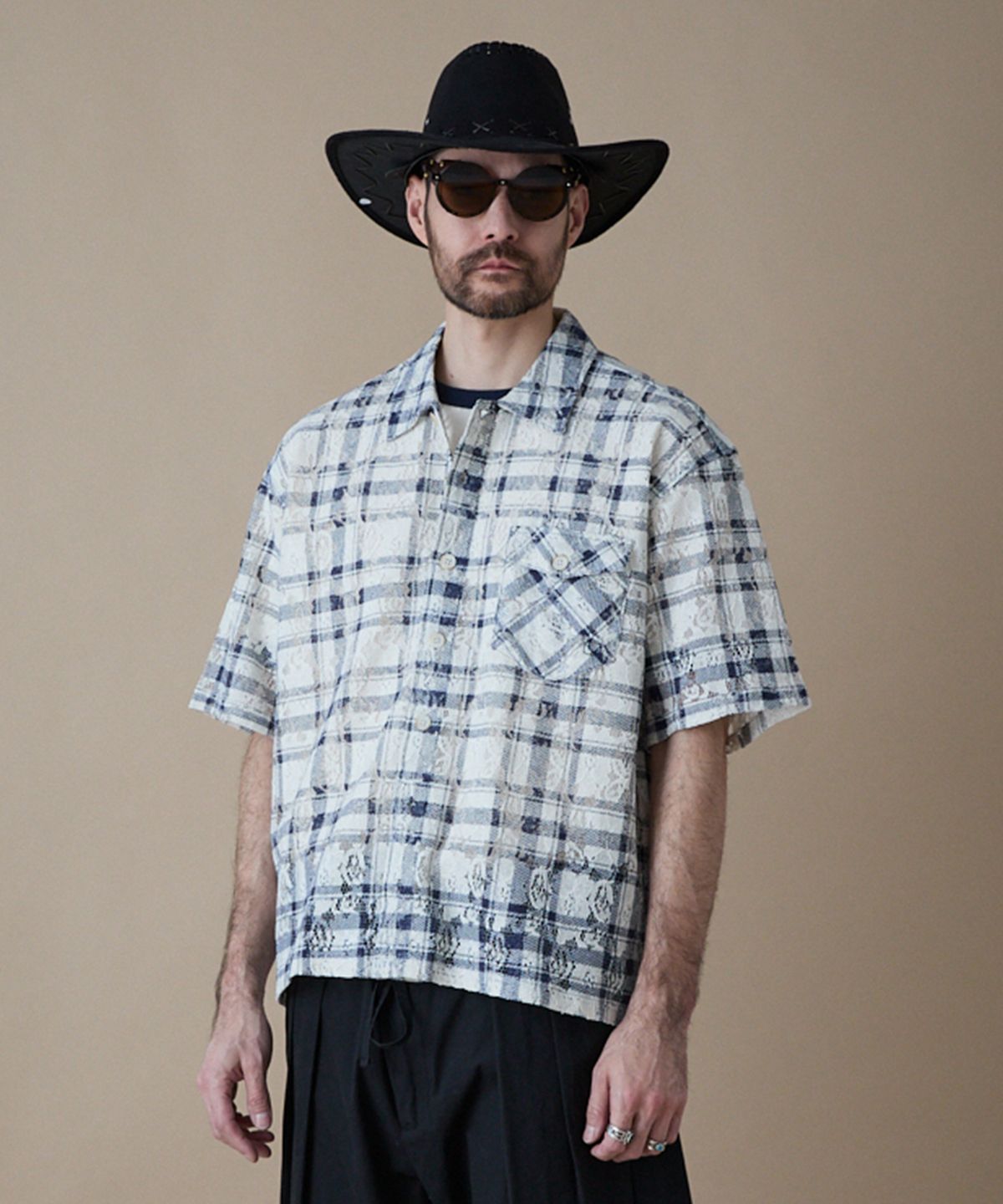펜필드(PENFIELD) 플레이드 썸머 크로쉐 하프셔츠 아이보리_FR2WR16U