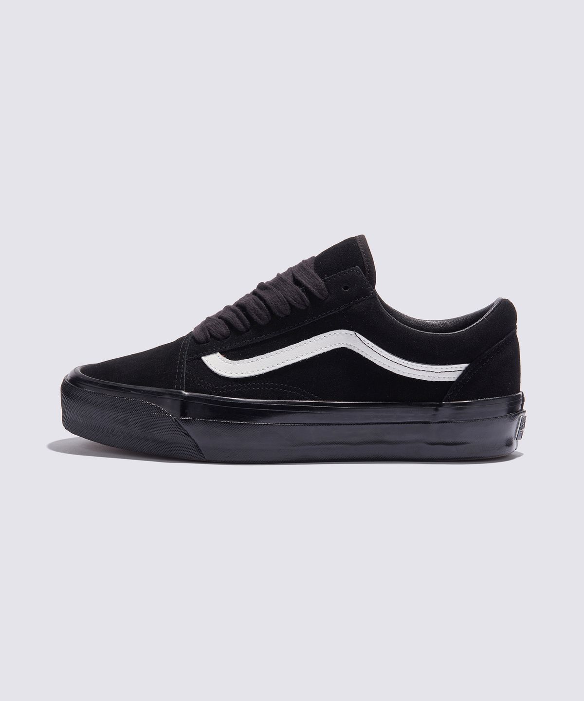 반스(VANS) 프리미엄 올드스쿨 LX - (스웨이드) 블랙:블랙:화이트 / VN000D56B8C1
