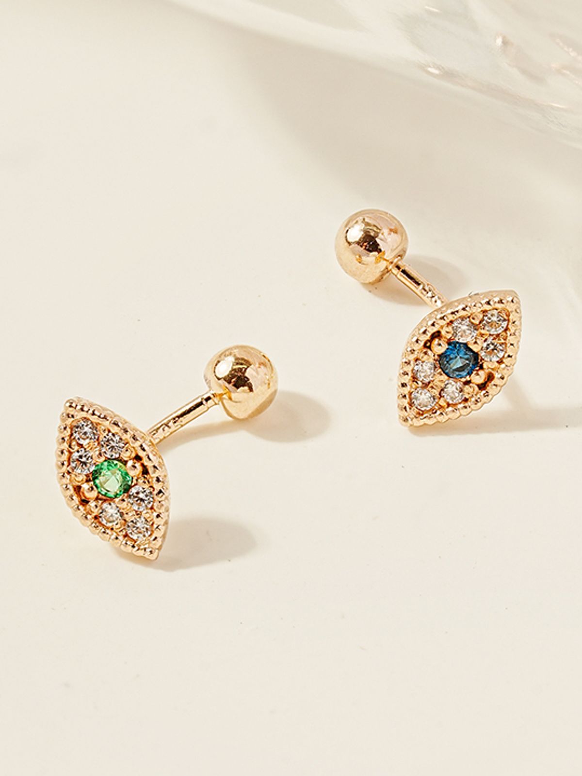 미니멀피어싱(MINIMALPIERCING) 14K 이블아이 룩 피어싱 귀걸이