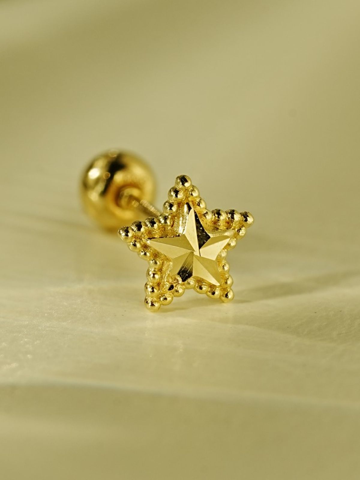 미니멀피어싱(MINIMALPIERCING) 14K 도트 컷팅 별 피어싱 귀걸이