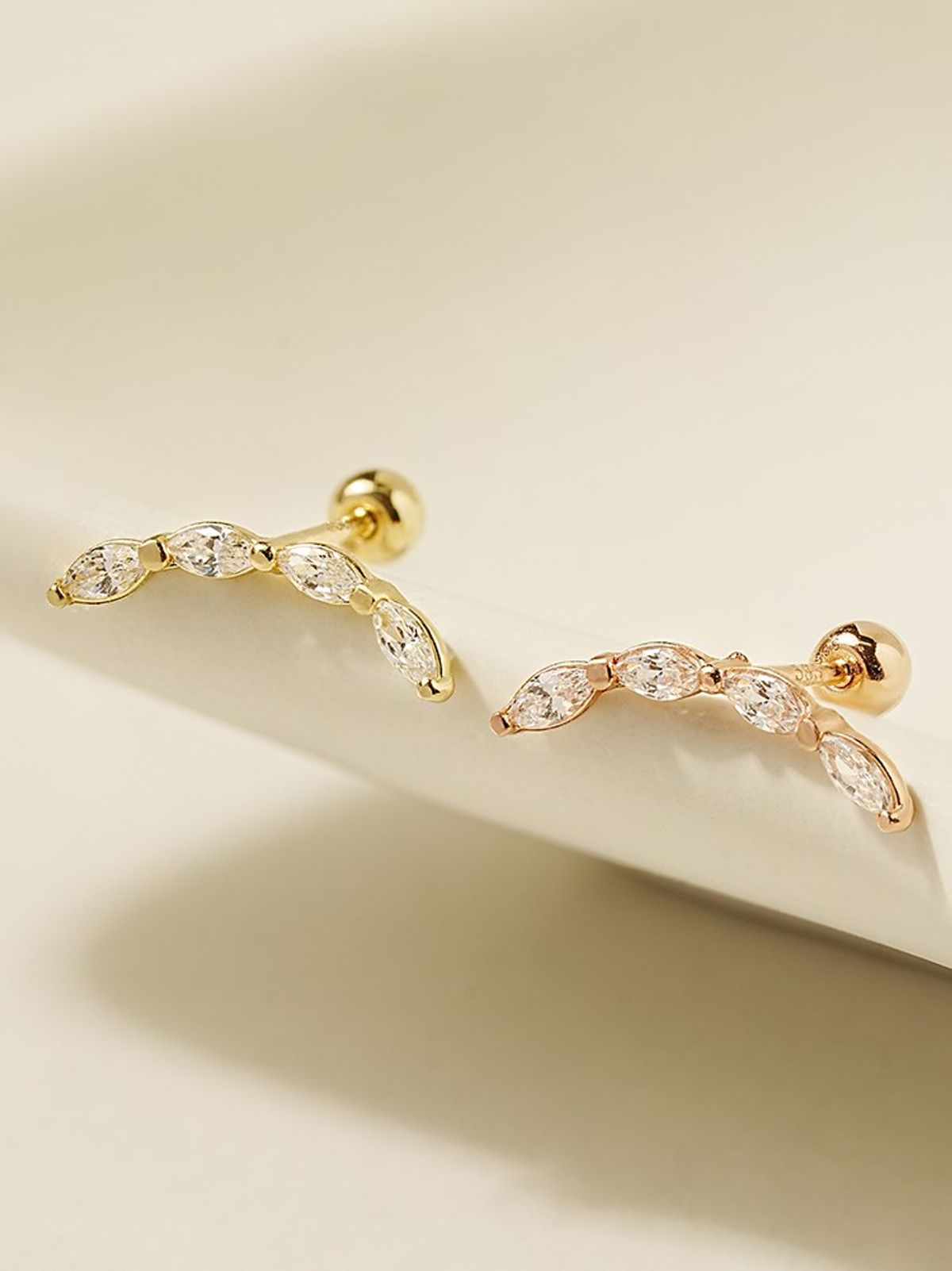 미니멀피어싱(MINIMALPIERCING) 14K 브랜치 큐빅 피어싱 귀걸이