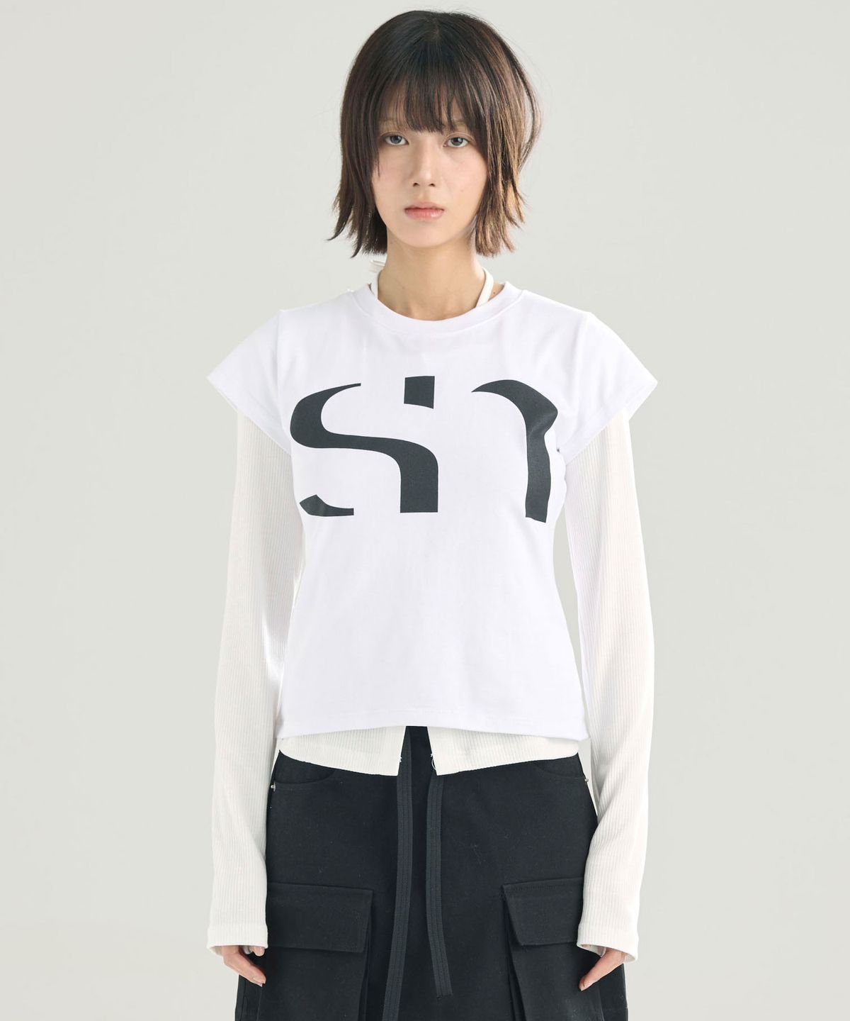 써니드(SEONEED) SN 크롭 티셔츠 화이트