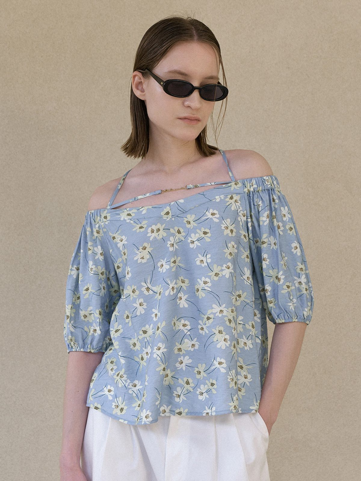 아틀리에 나인(ATELIER NAIN) OFF-SHOULDER FLOWER BLOUSE(BL-4252)