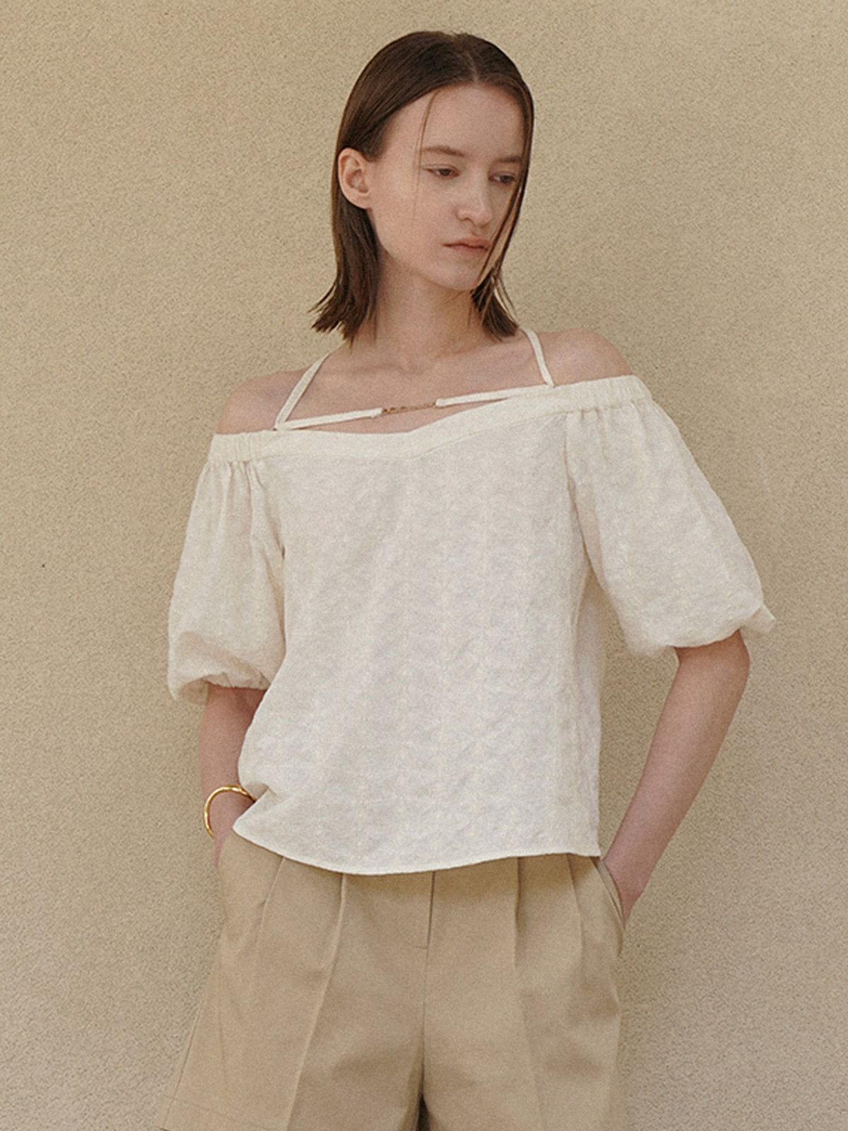 아틀리에 나인(ATELIER NAIN) OFF-SHOULDER LACE BLOUSE(BL-4245)