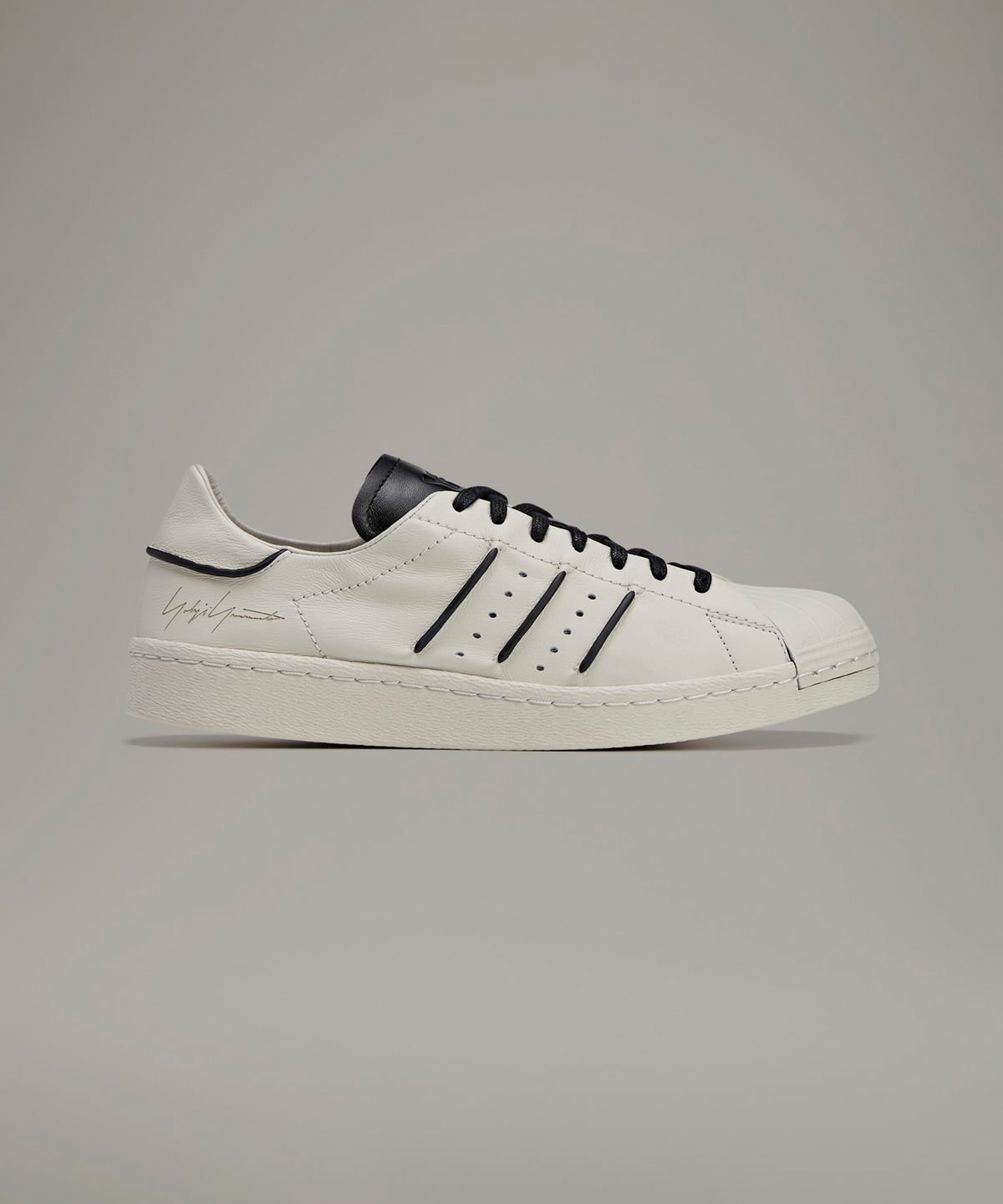와이쓰리(Y-3) Y-3 슈퍼스타 - 탈크 / JS0576