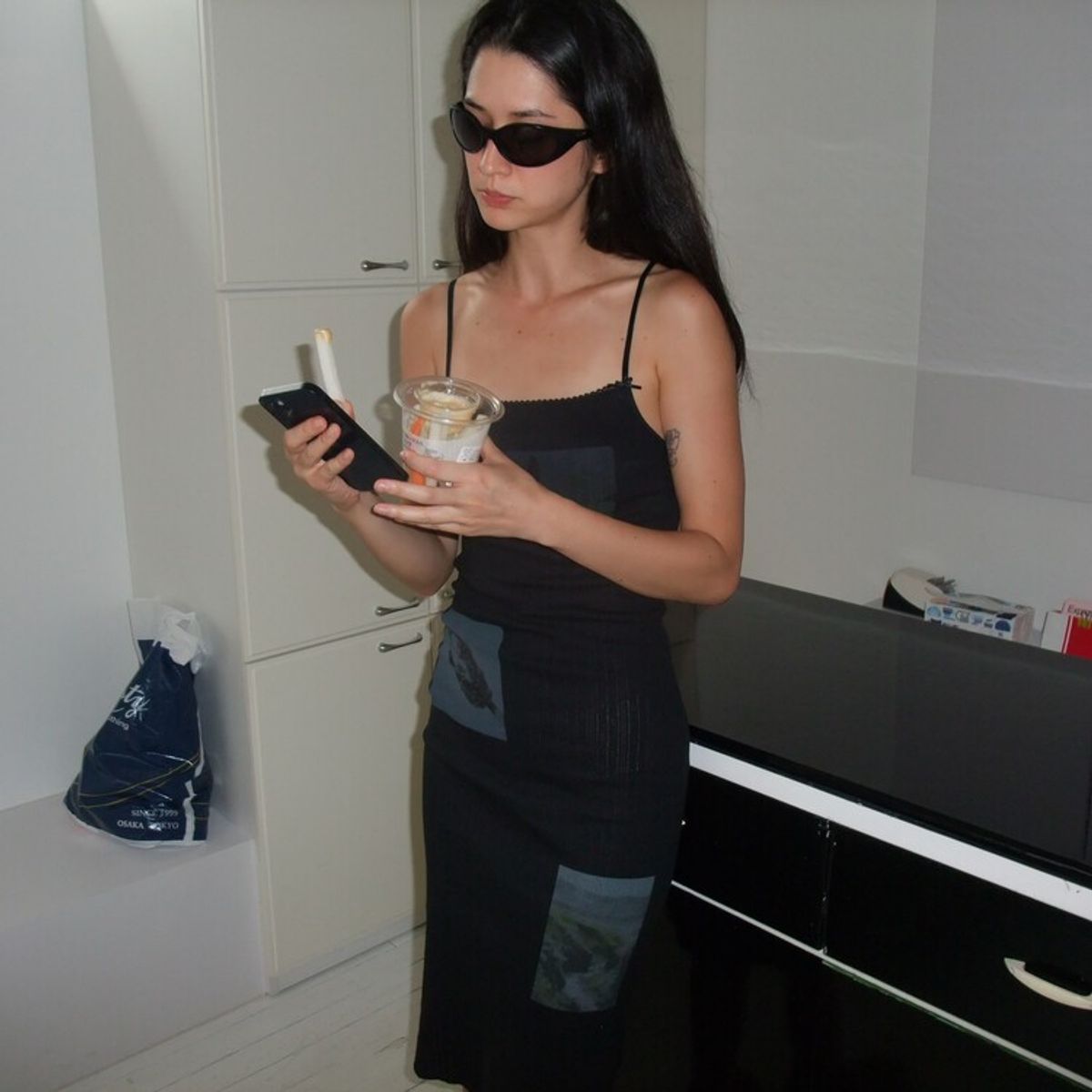 어텐즈(ATTENDS) Attends Island sleeveless dress (Black)