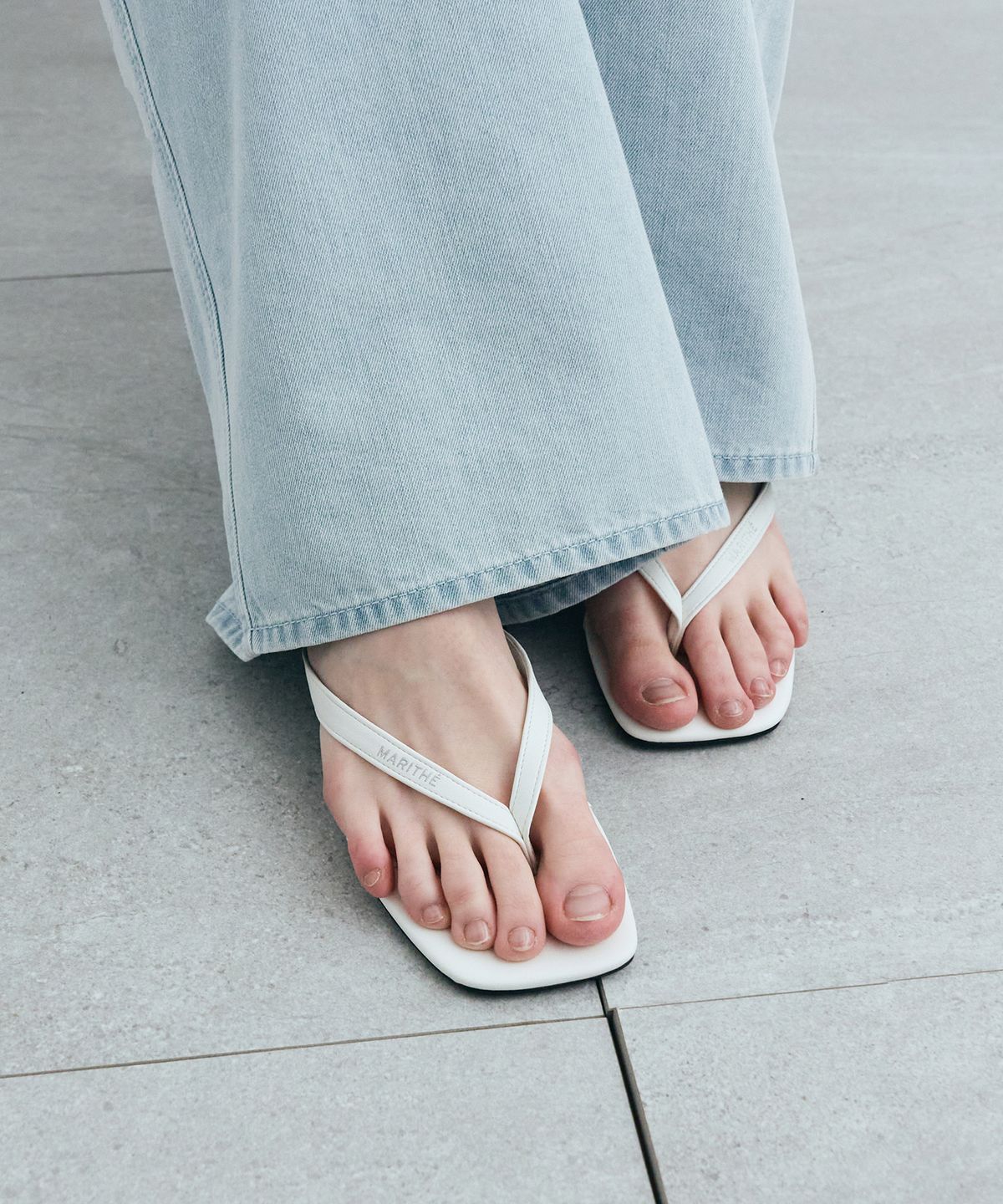 마리떼 프랑소와 저버(MARITHÉ + FRANҪOIS GIRBAUD) W FLIP FLOP HEEL white