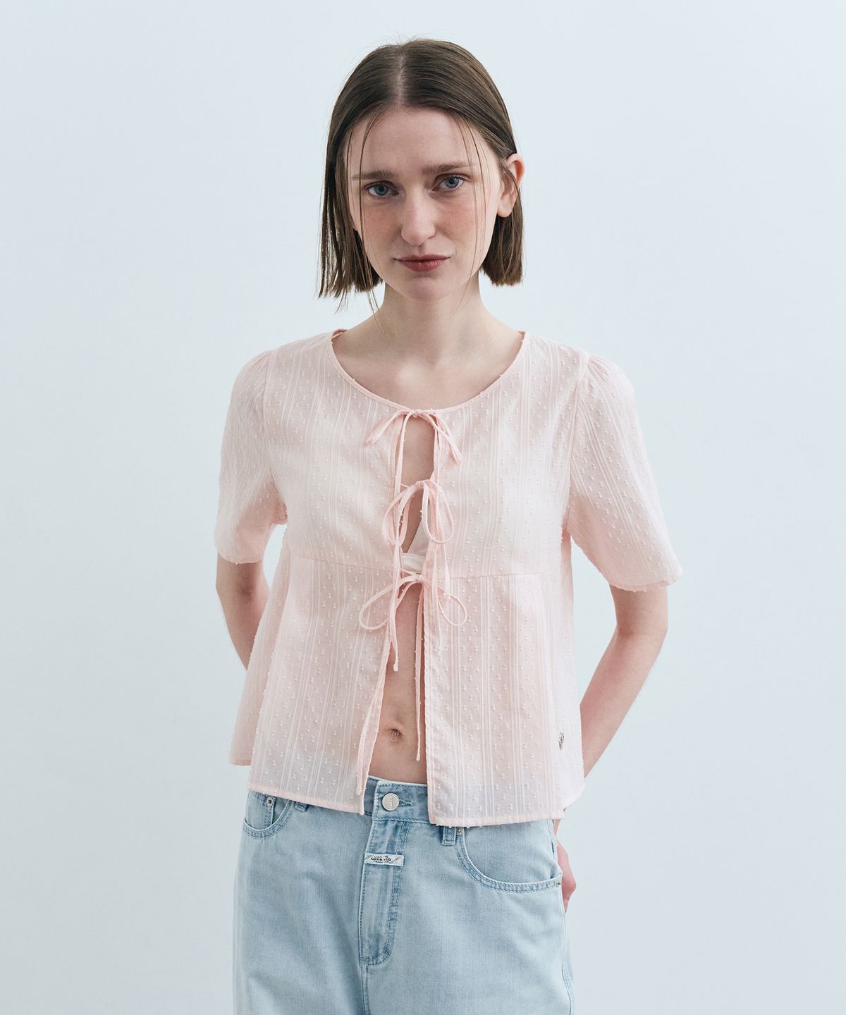마리떼 프랑소와 저버(MARITHÉ + FRANҪOIS GIRBAUD) W ROUND NECK RIBBON SHIRT pink