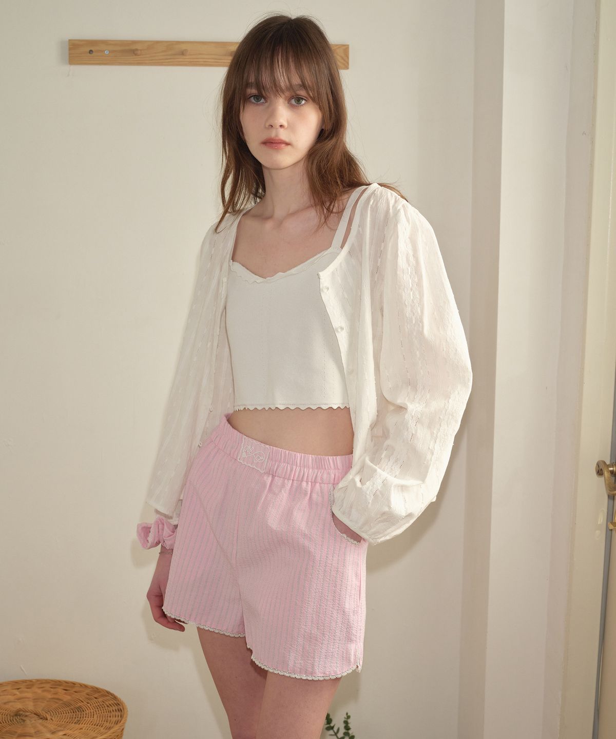 마가린핑거스(MARGARIN FINGERS) STRIPED LACE SHORTS (PINK)