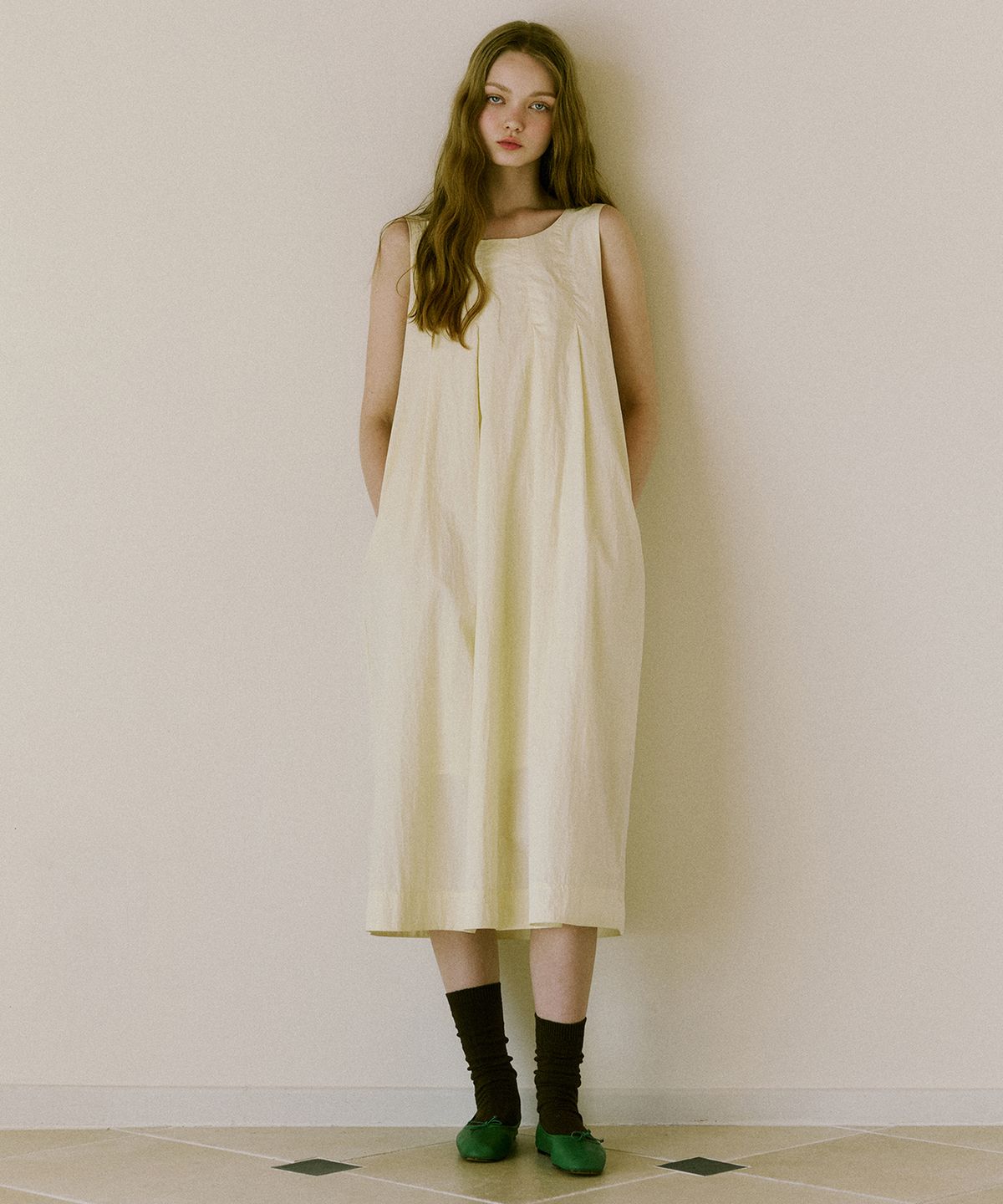 그린버터(GREENBUTTER) Cotton Nylon Pintuck Dress (Cream)