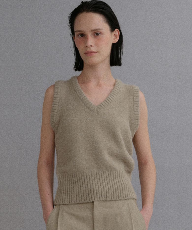 Wool V-neck knit vest_beige