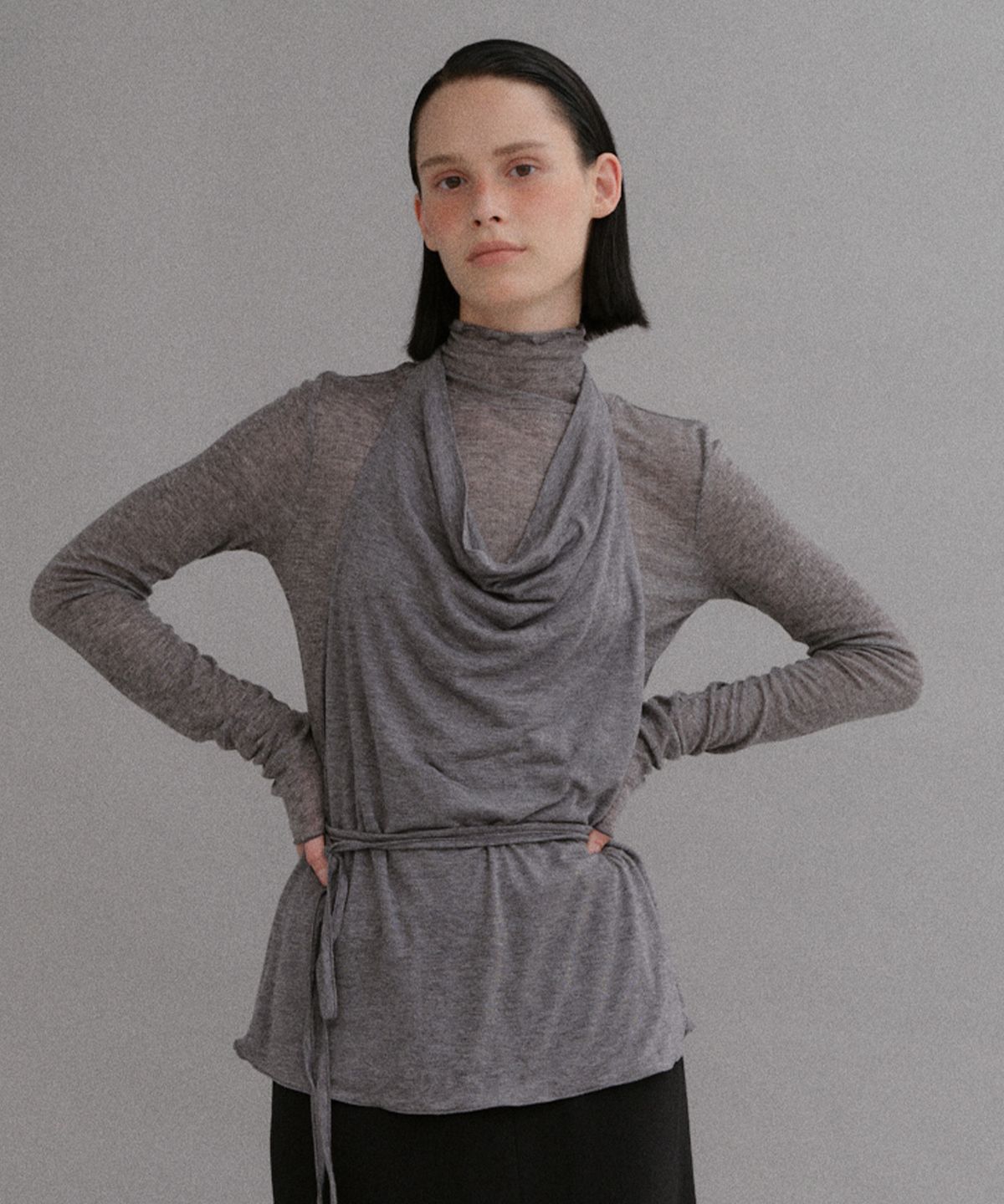 베이오드(BAIE OUD) Classic layered frill turtleneck top_gray