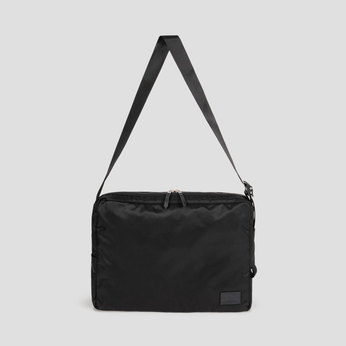 티알브이알(TRVR) Staple Easy Cross L Black