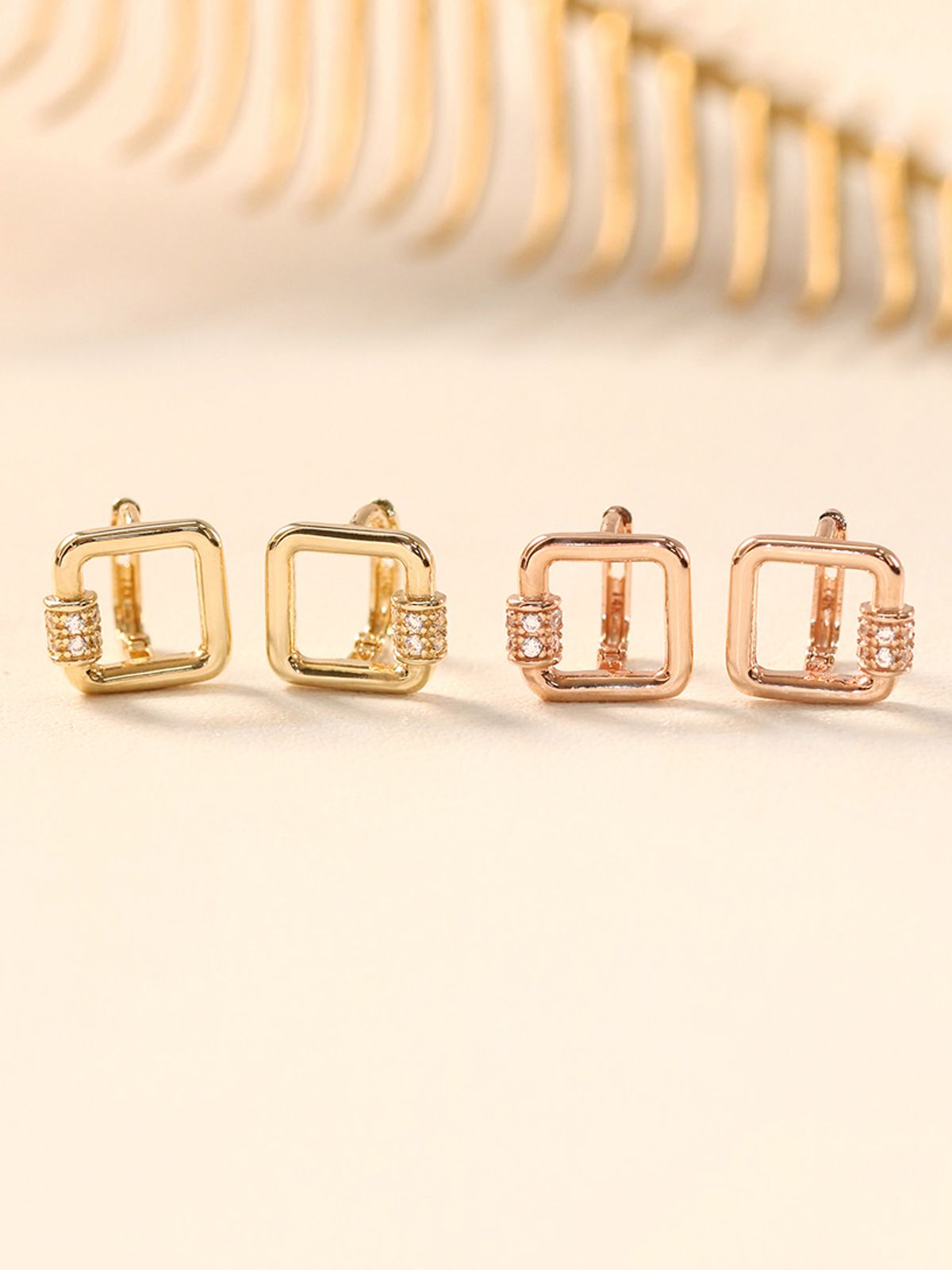 미니멀피어싱(MINIMALPIERCING) 14K 18K 오픈 사각 큐빅 원터치 링 귀걸이