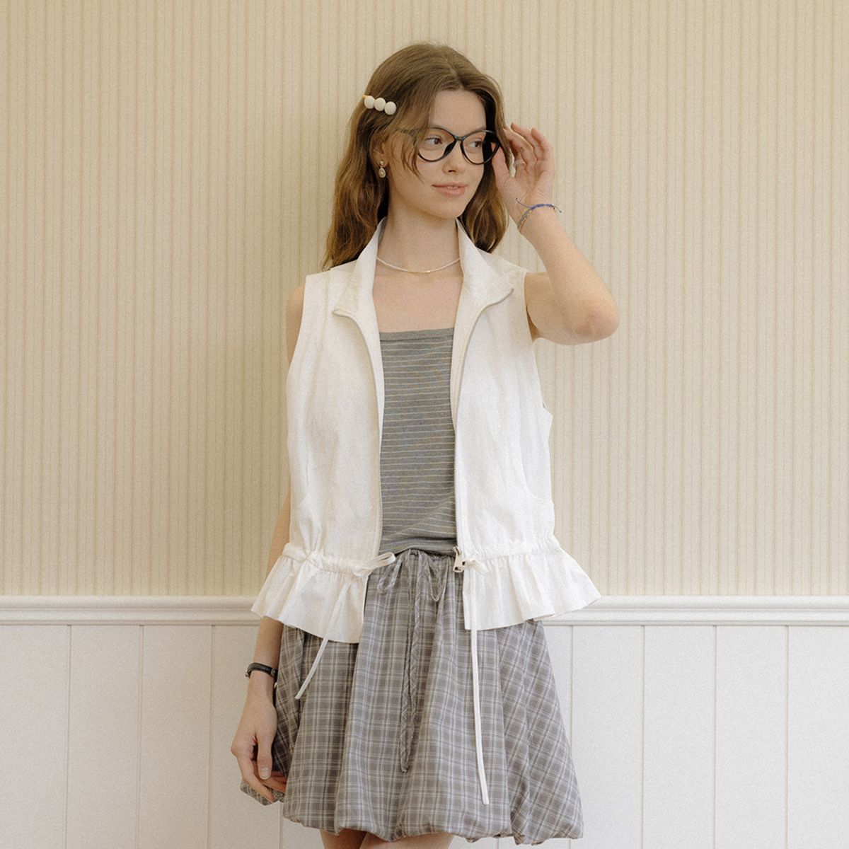 던드롭(DUNDROP) DD_Zipper sleeveless vest_WHITE
