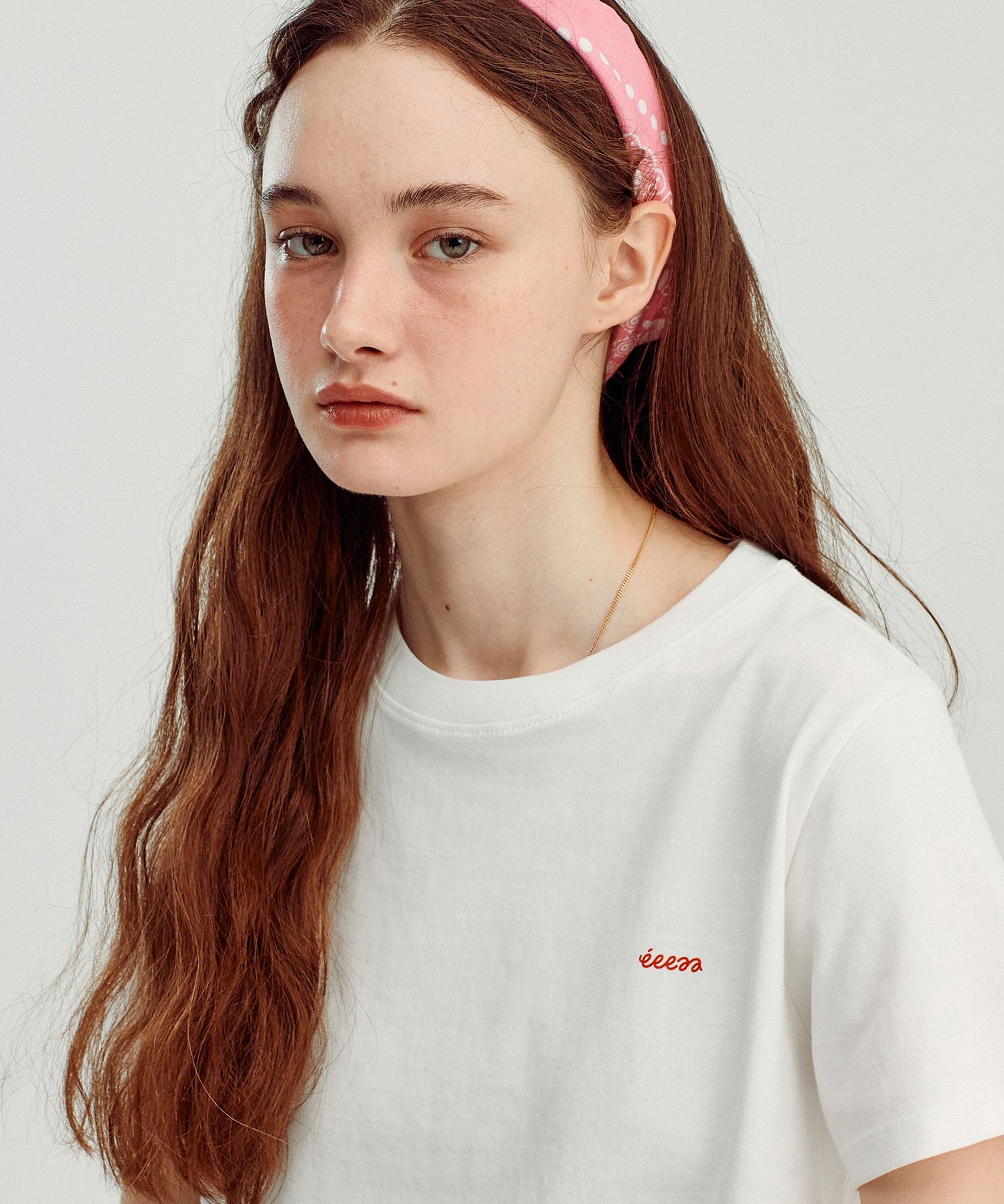 MUSINSA | BETWEEN A AND B eeeaa Essential Short Sleeve T-Shirt [White]