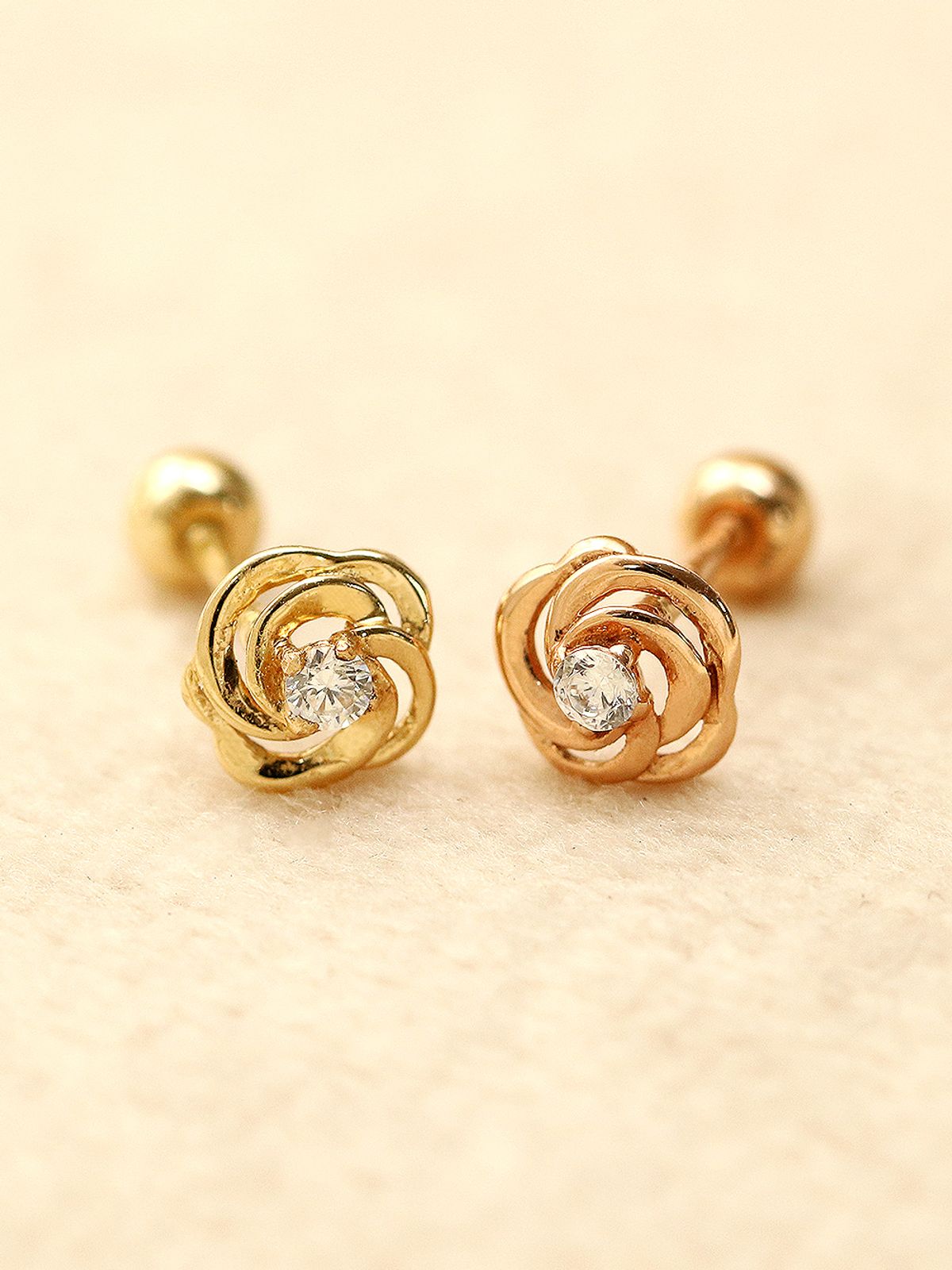 미니멀피어싱(MINIMALPIERCING) 14K 입체 미니 장미 피어싱 귀걸이