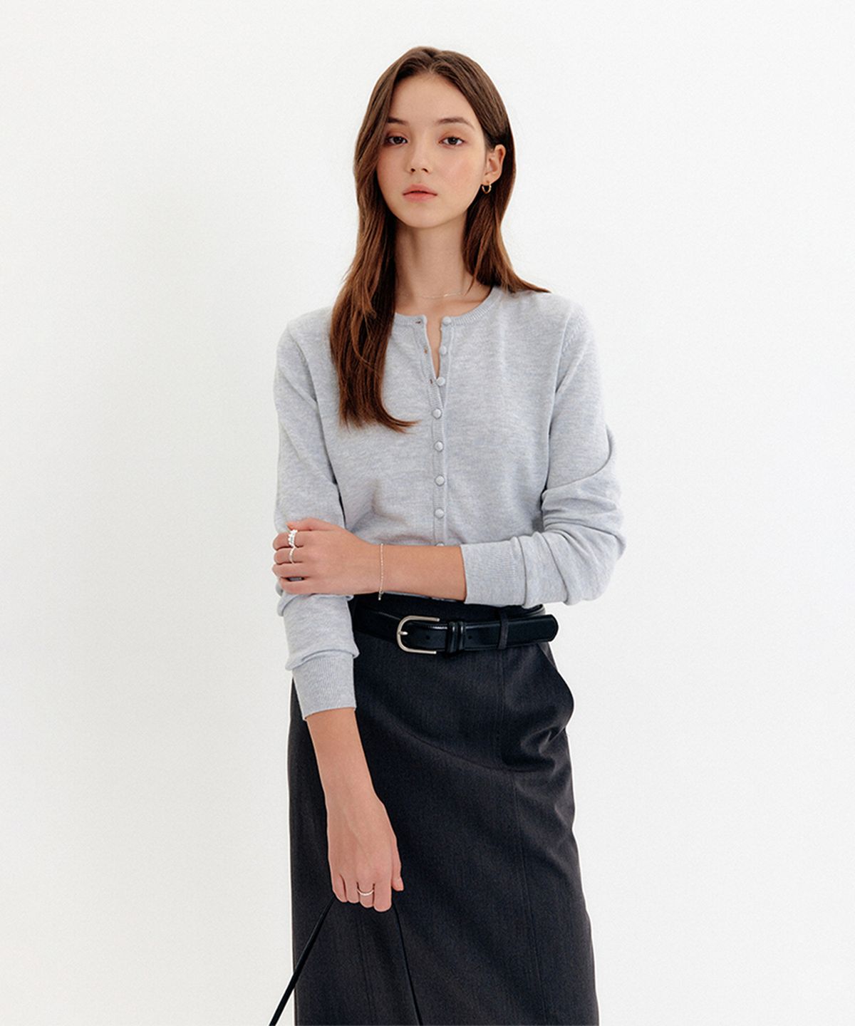 룩캐스트(LOOKAST) 사라 버튼 니트 가디건_그레이 / SARAH BUTTON KNIT CARDIGAN_GREY