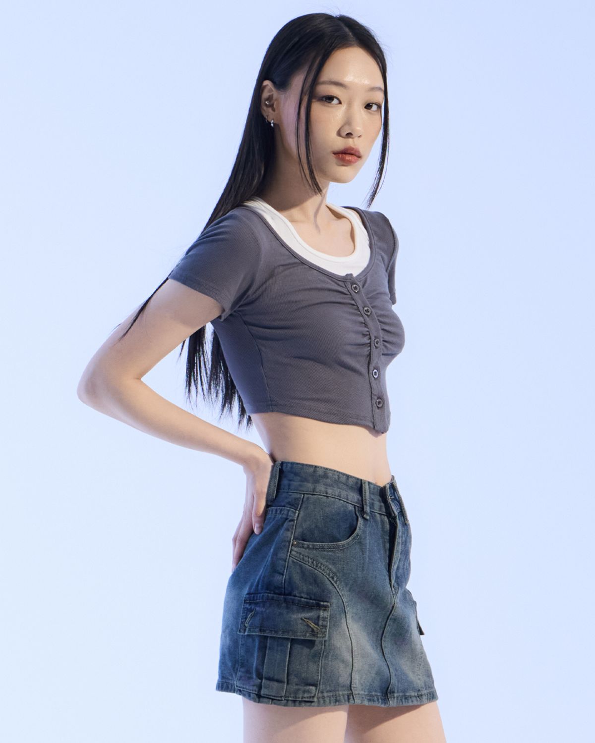 모아(MOAA) Twin Layer Scoop Tee (GRAY)