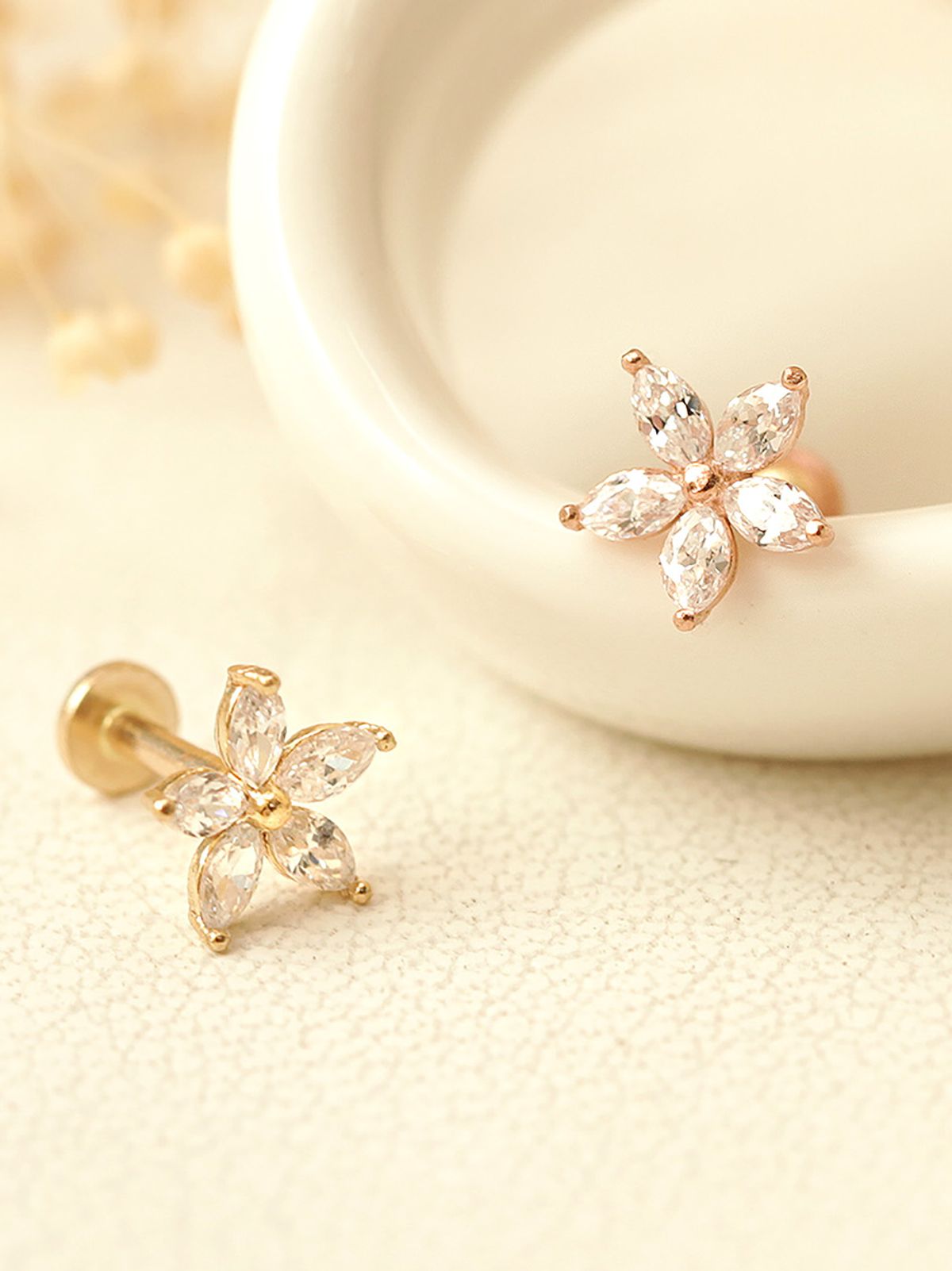 미니멀피어싱(MINIMALPIERCING) 14K 인터널 더블 플라워 라블렛 피어싱