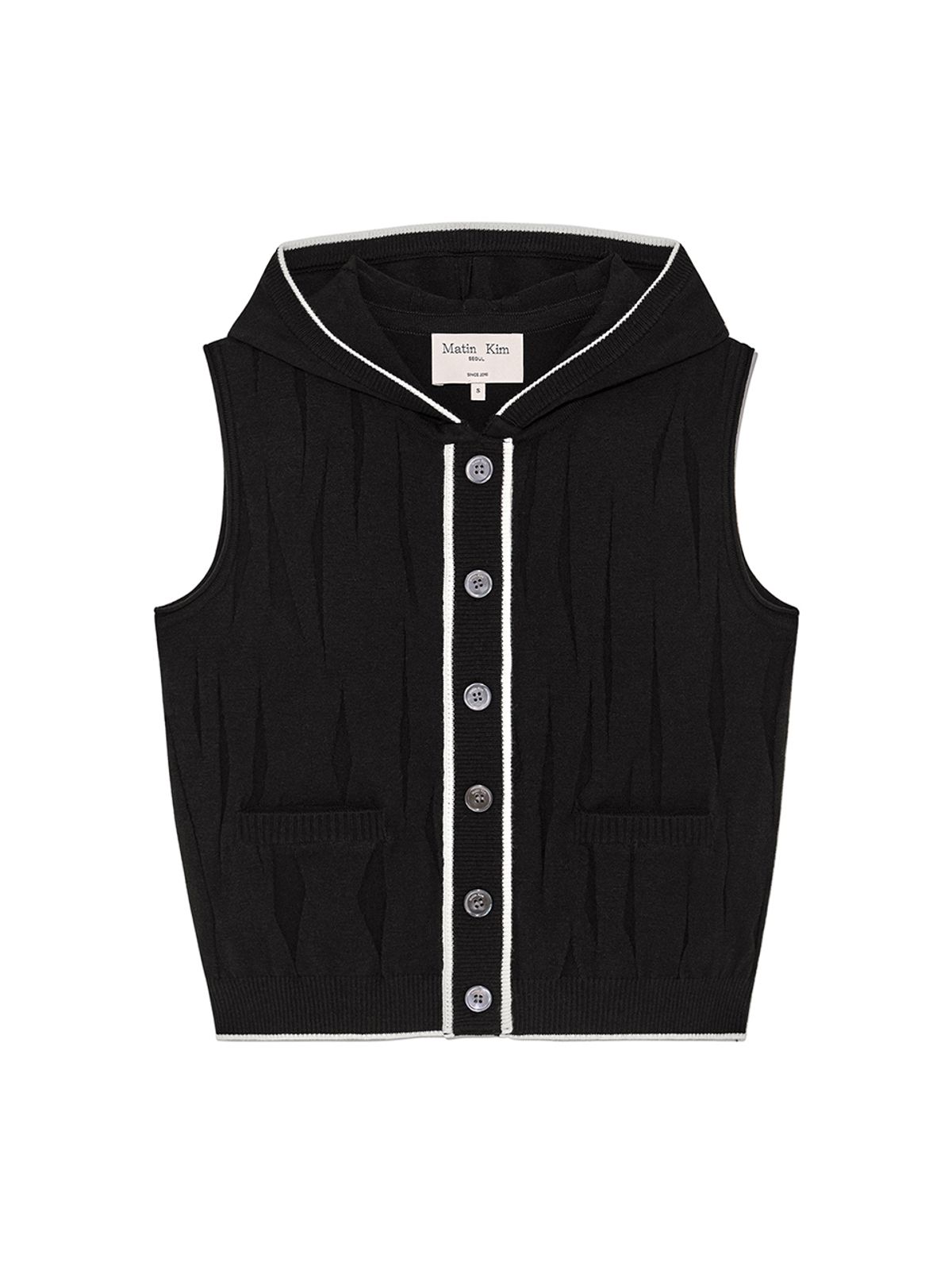 마뗑킴(MATIN KIM) WRINKLE HOODY BUTTON KNIT VEST IN BLACK