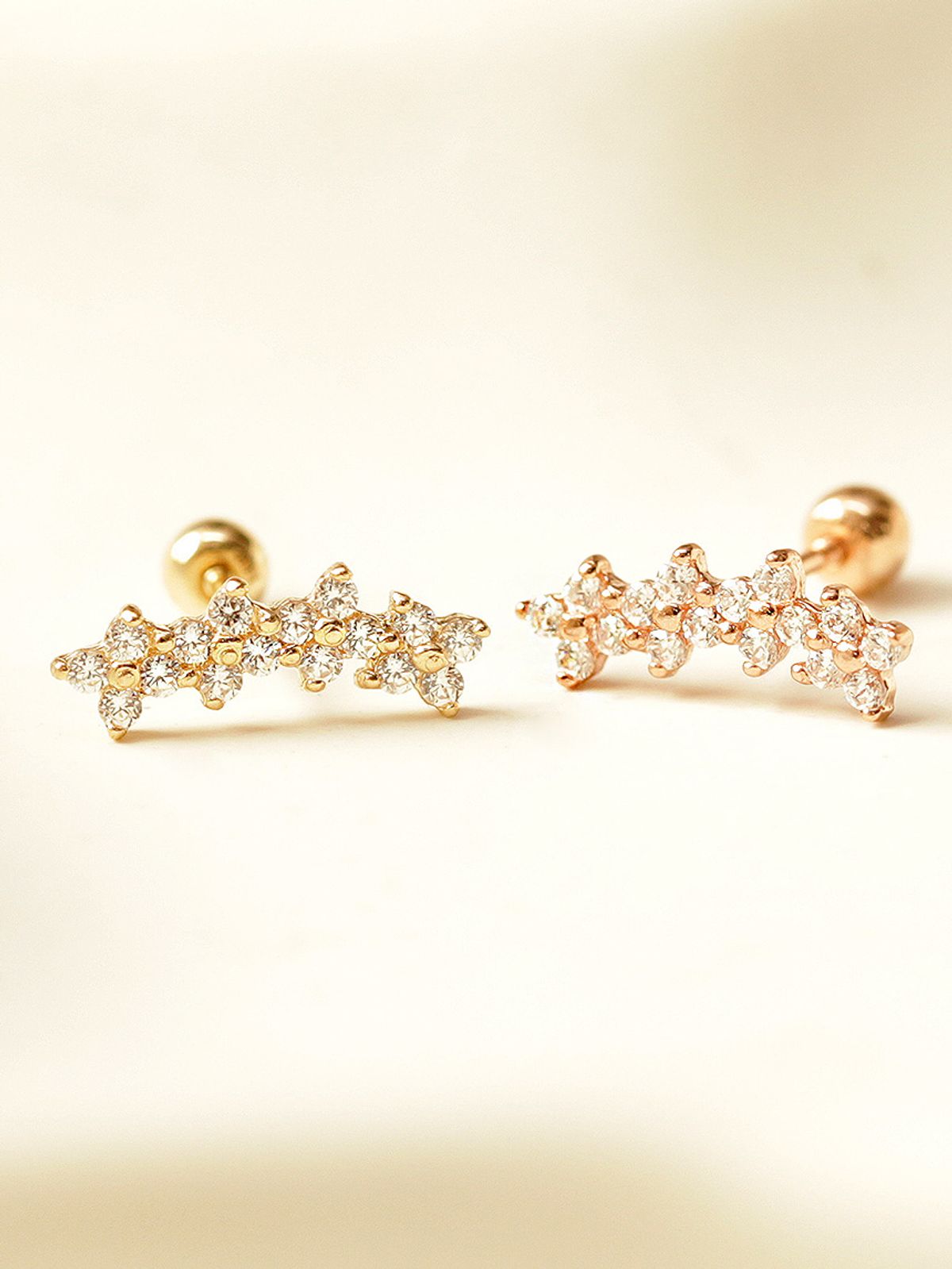 미니멀피어싱(MINIMALPIERCING) 14K 사단 큐빅 플라워 피어싱 귀걸이