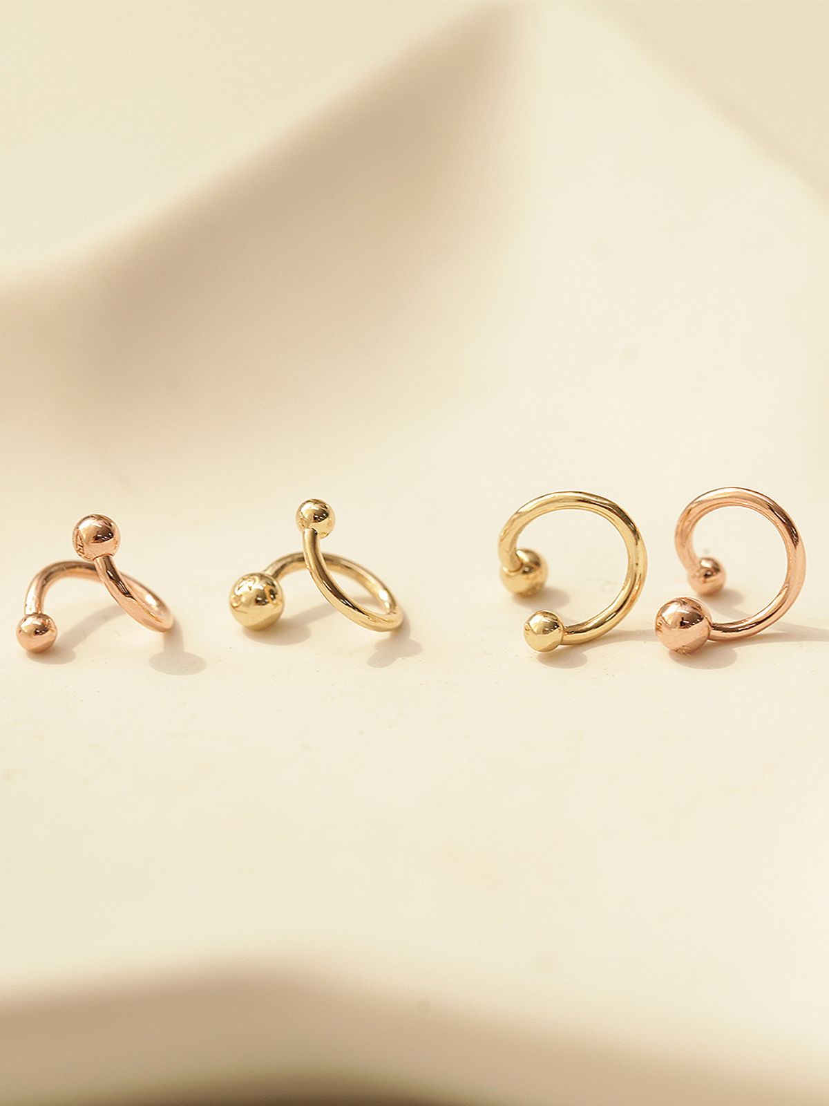 미니멀피어싱(MINIMALPIERCING) 14K 귓바퀴 트위스트 볼 피어싱 1.2두께