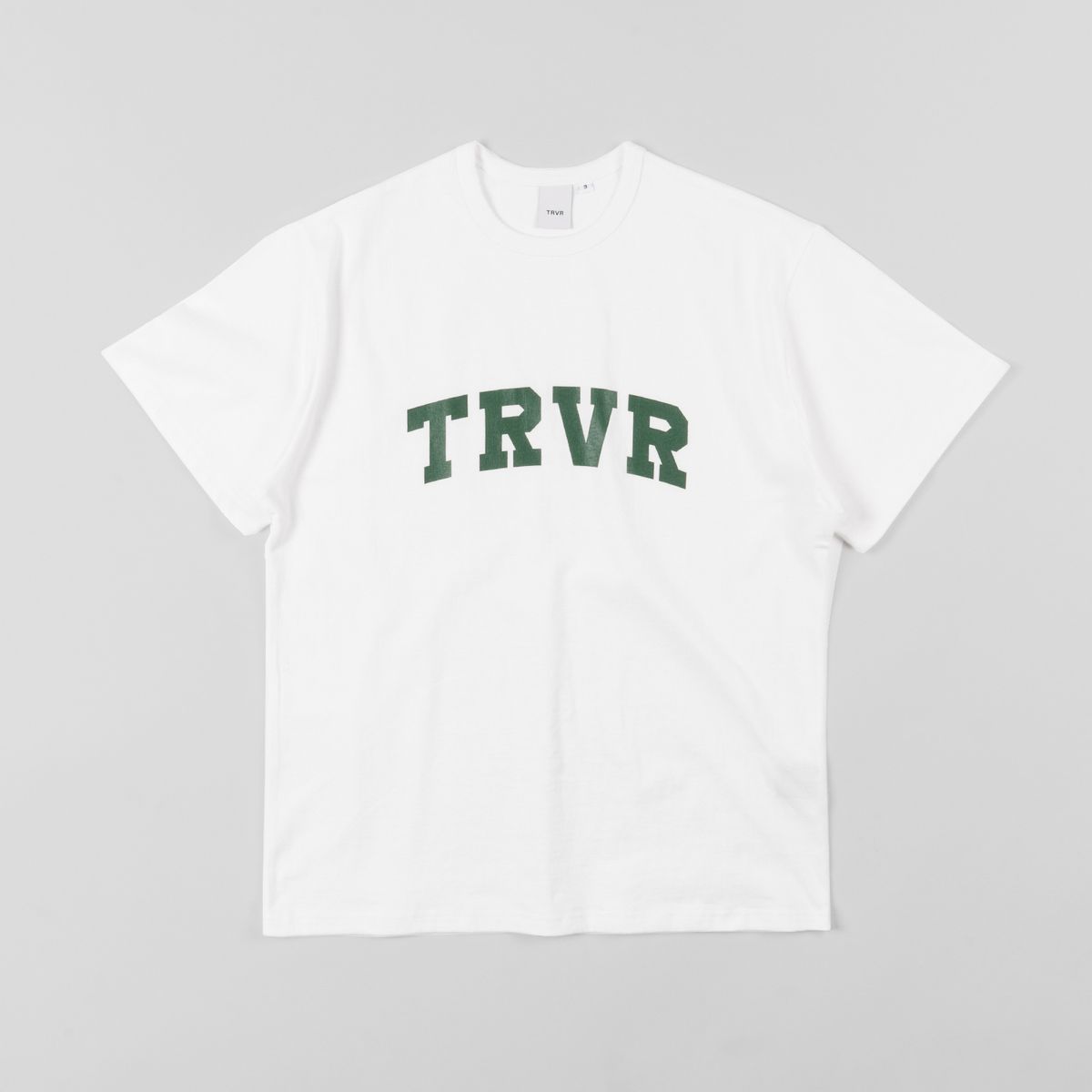 티알브이알(TRVR) Short Sleeve U-Graphic White/Deep Green