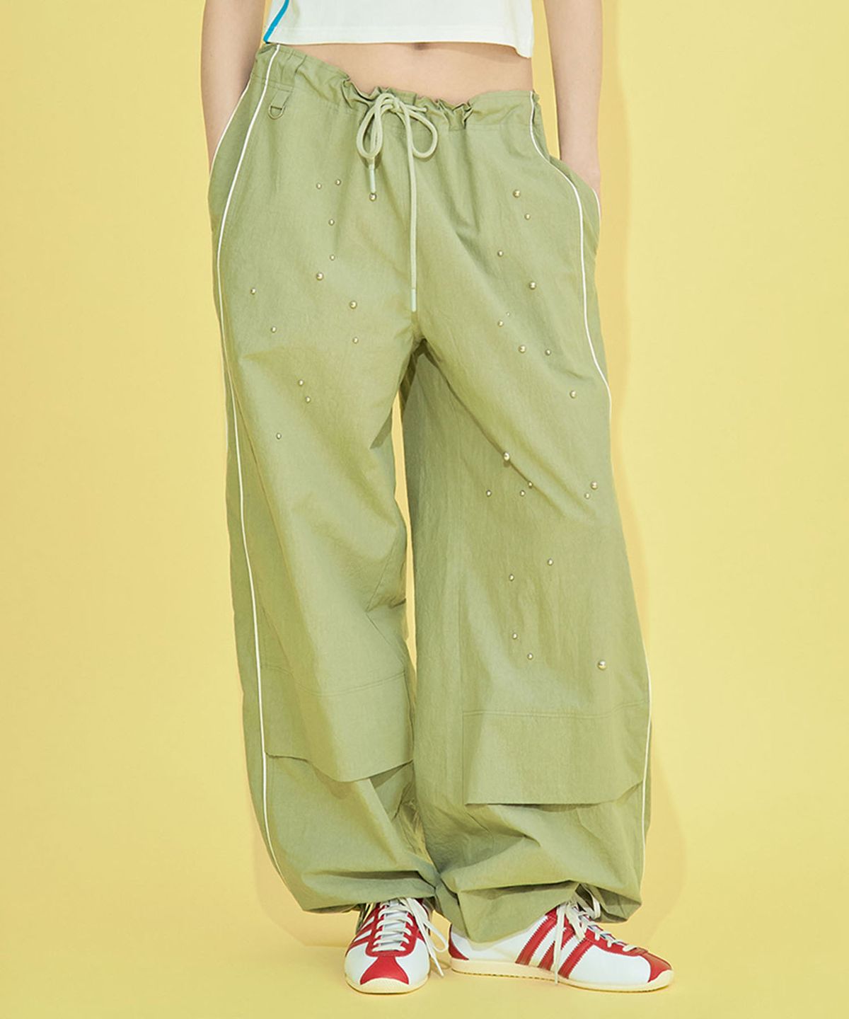 오로지(OROGEE) BOARDING STUD PANTS-KHAKI