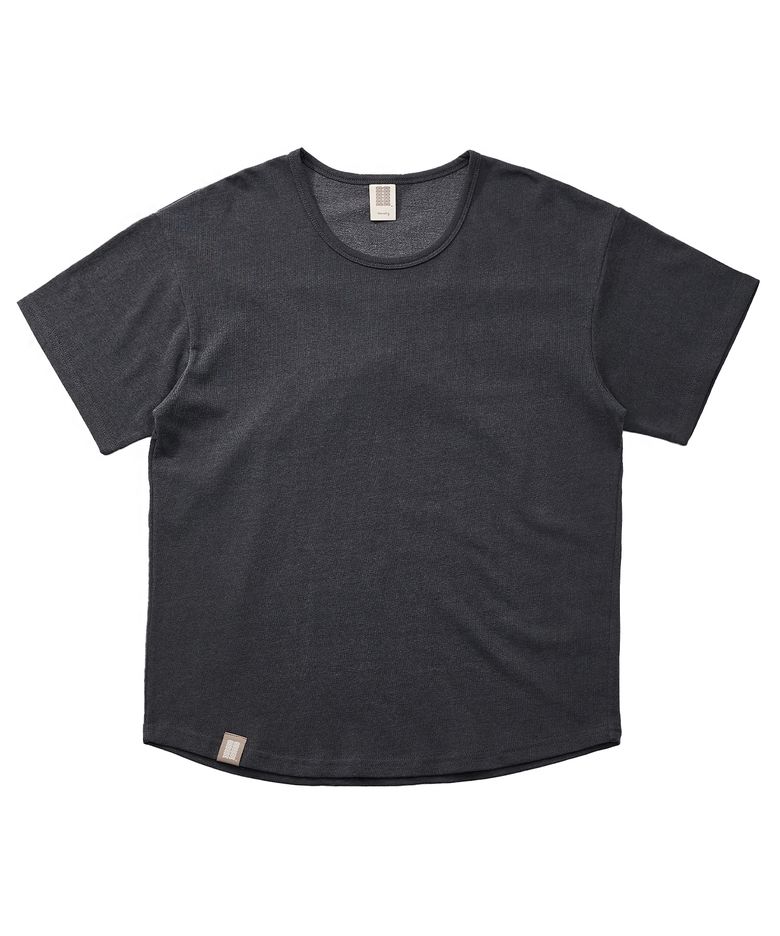 ESSENTIAL PLEAT U-NECK 1/2 TEE (Charcoal)